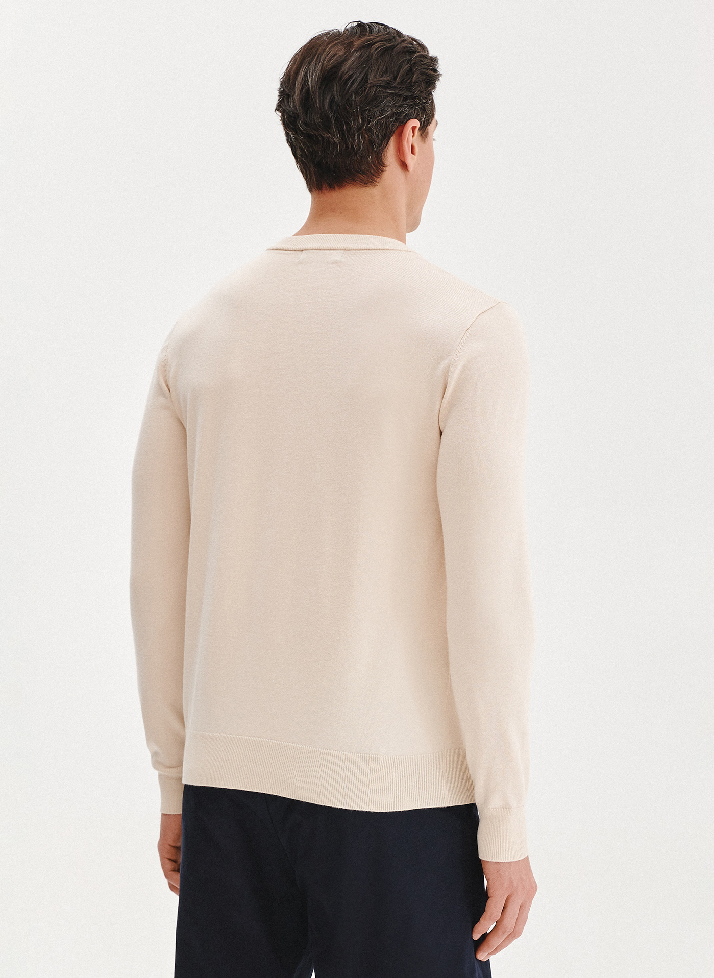 Beżowy sweter męski o-neck - Pako Lorente