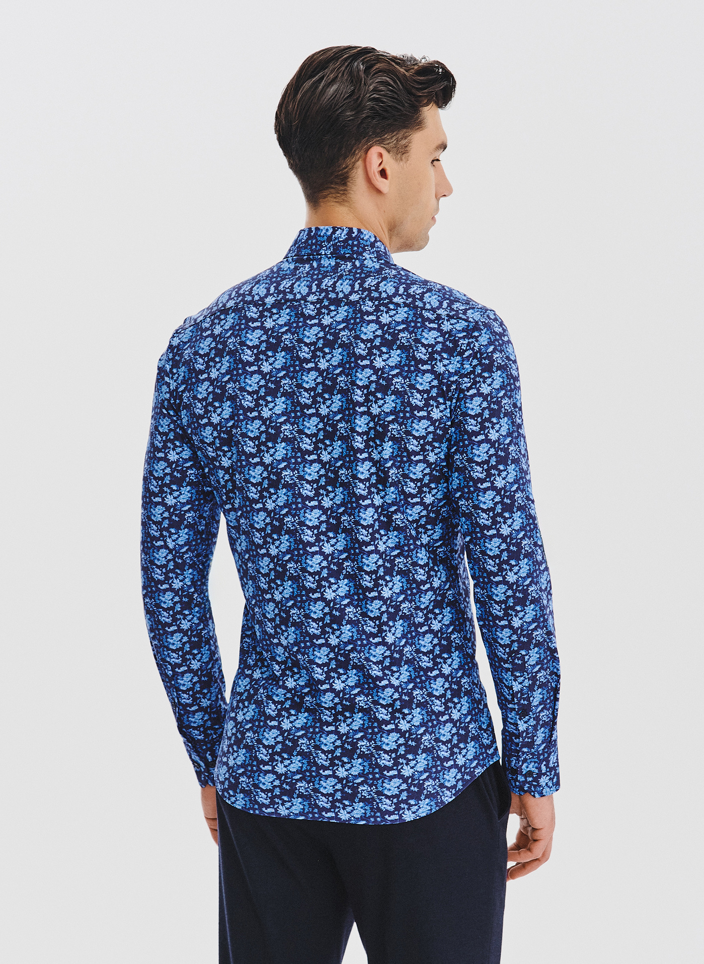 Granatowa dzianinowa koszula w kwiaty - Pako Lorente