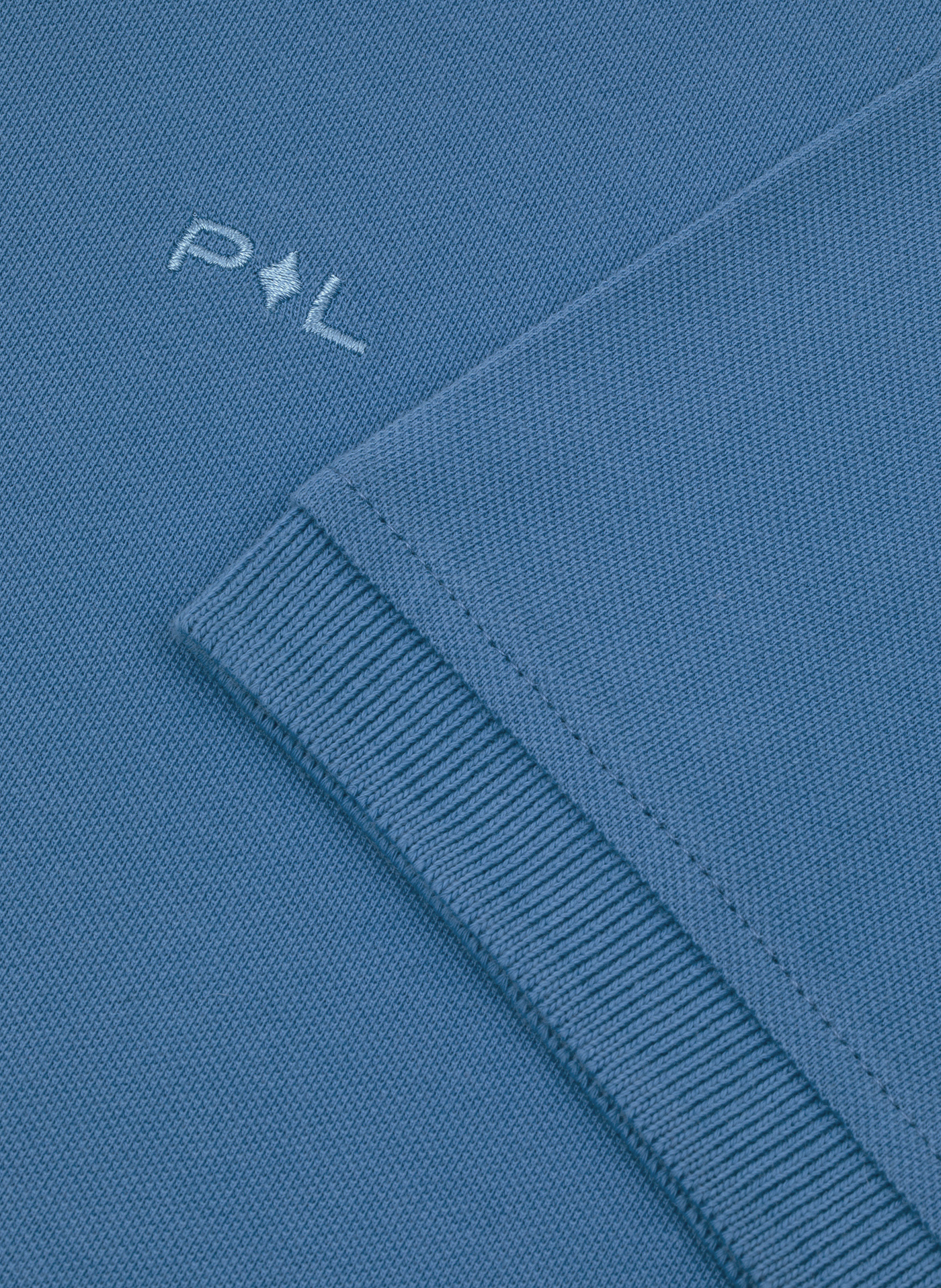 Gładki t-shirt polo w niebieskim kolorze - Pako Lorente