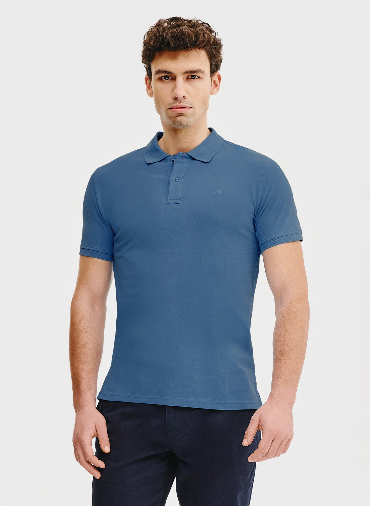 Gładki t-shirt polo w niebieskim kolorze - Pako Lorente