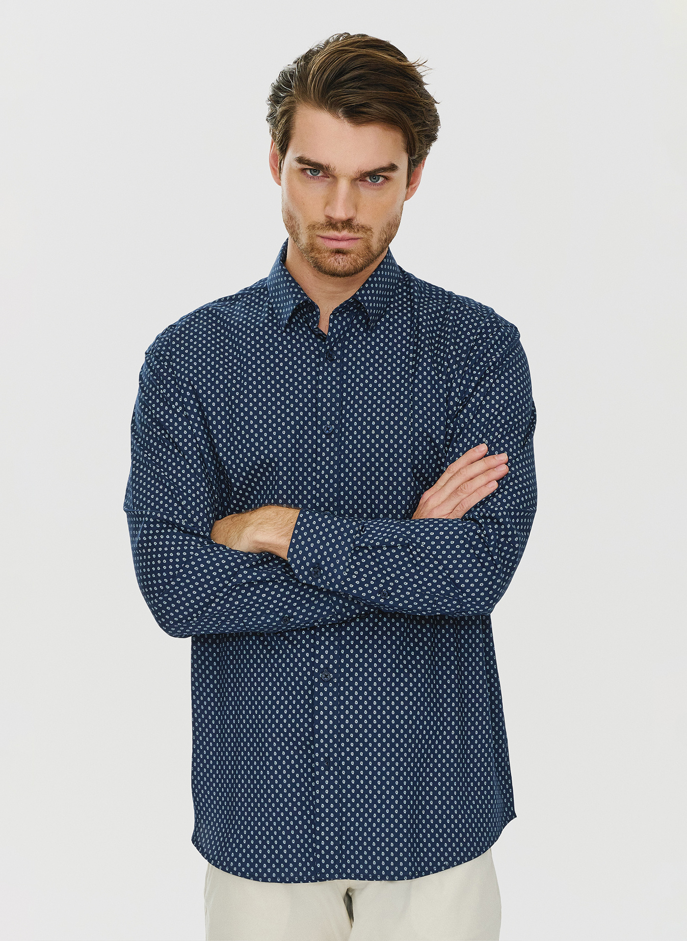 Granatowa koszula o prostym kroju we wzór paisley P24SF-1X-029-G-R - Pako Lorente - Pako Lorente