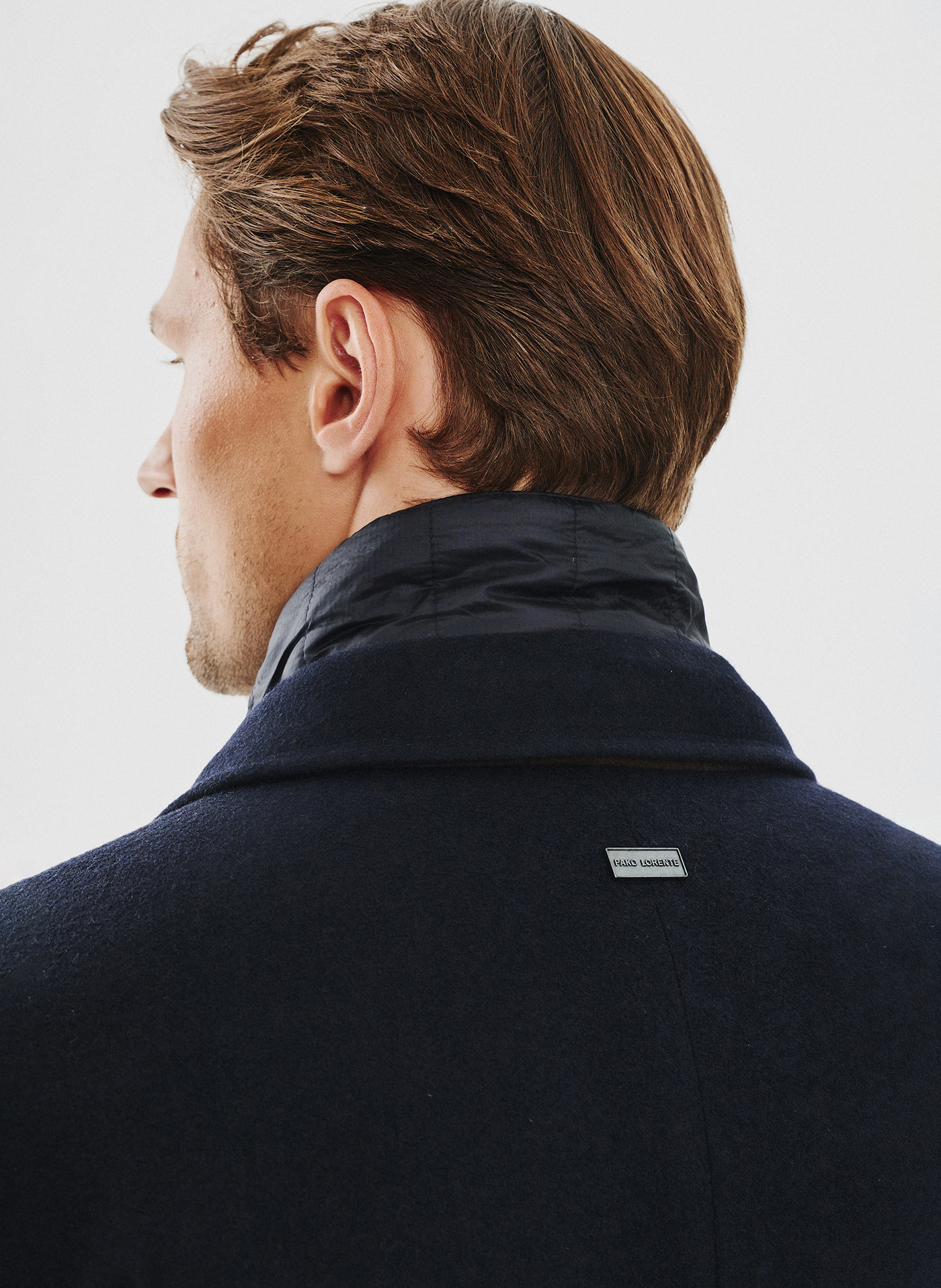 Męski płaszcz z wełną w kolorze granatowym - Pako Lorente