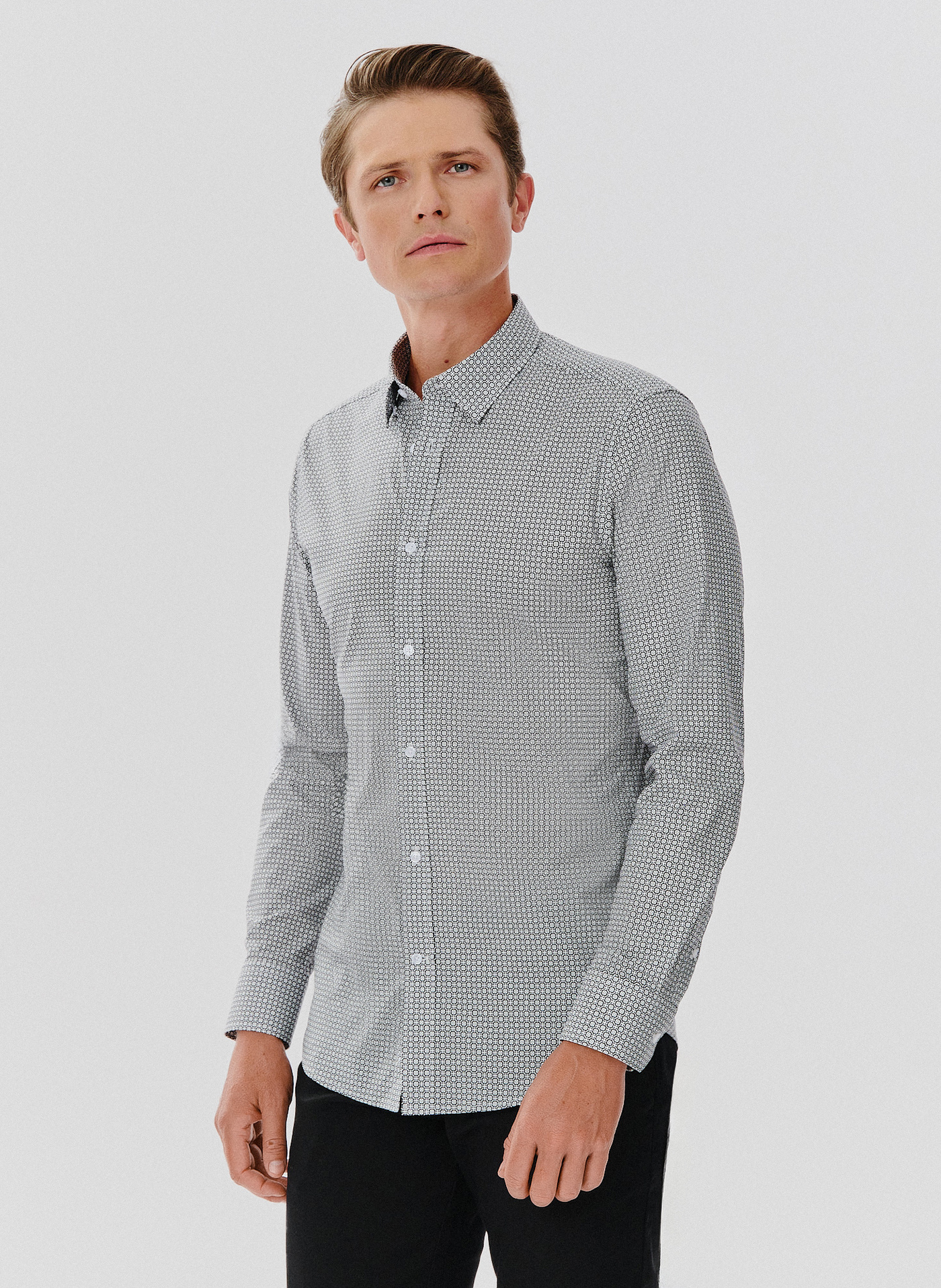 Ciemna koszula męska w geometryczny wzór - Pako Lorente