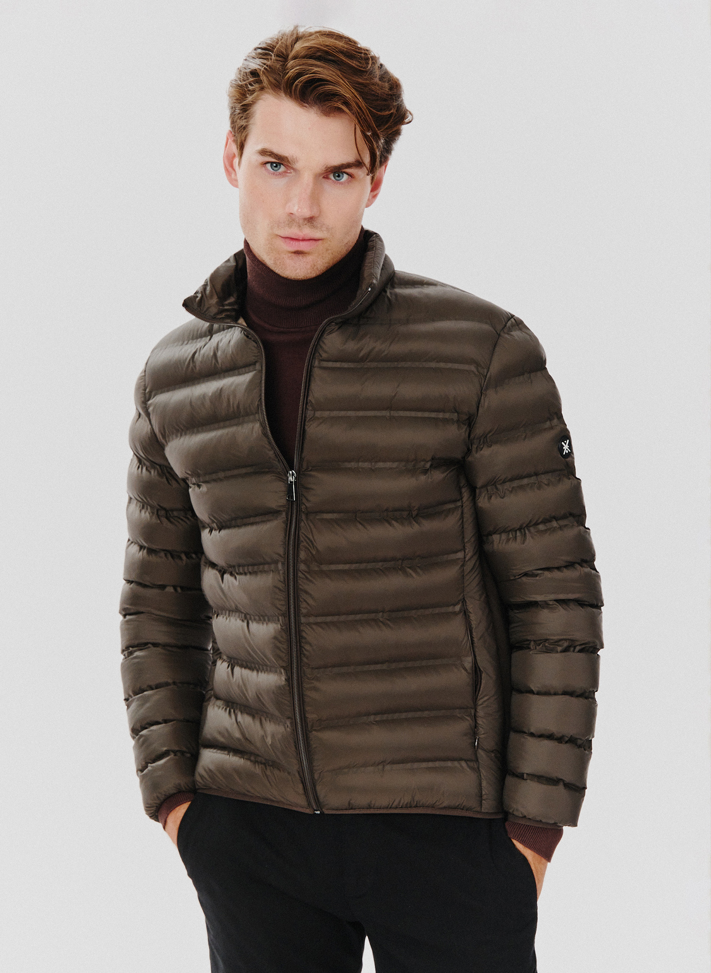 Krótka pikowana kurtka w kolorze brązowym - Pako Lorente