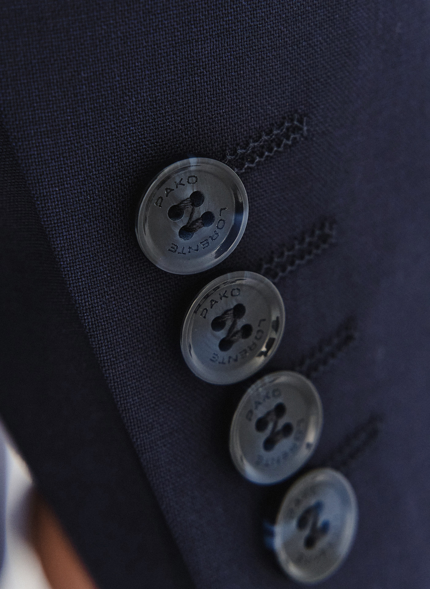 PAKO LORENTE - Wełniany granatowy garnitur męski - Pako Lorente