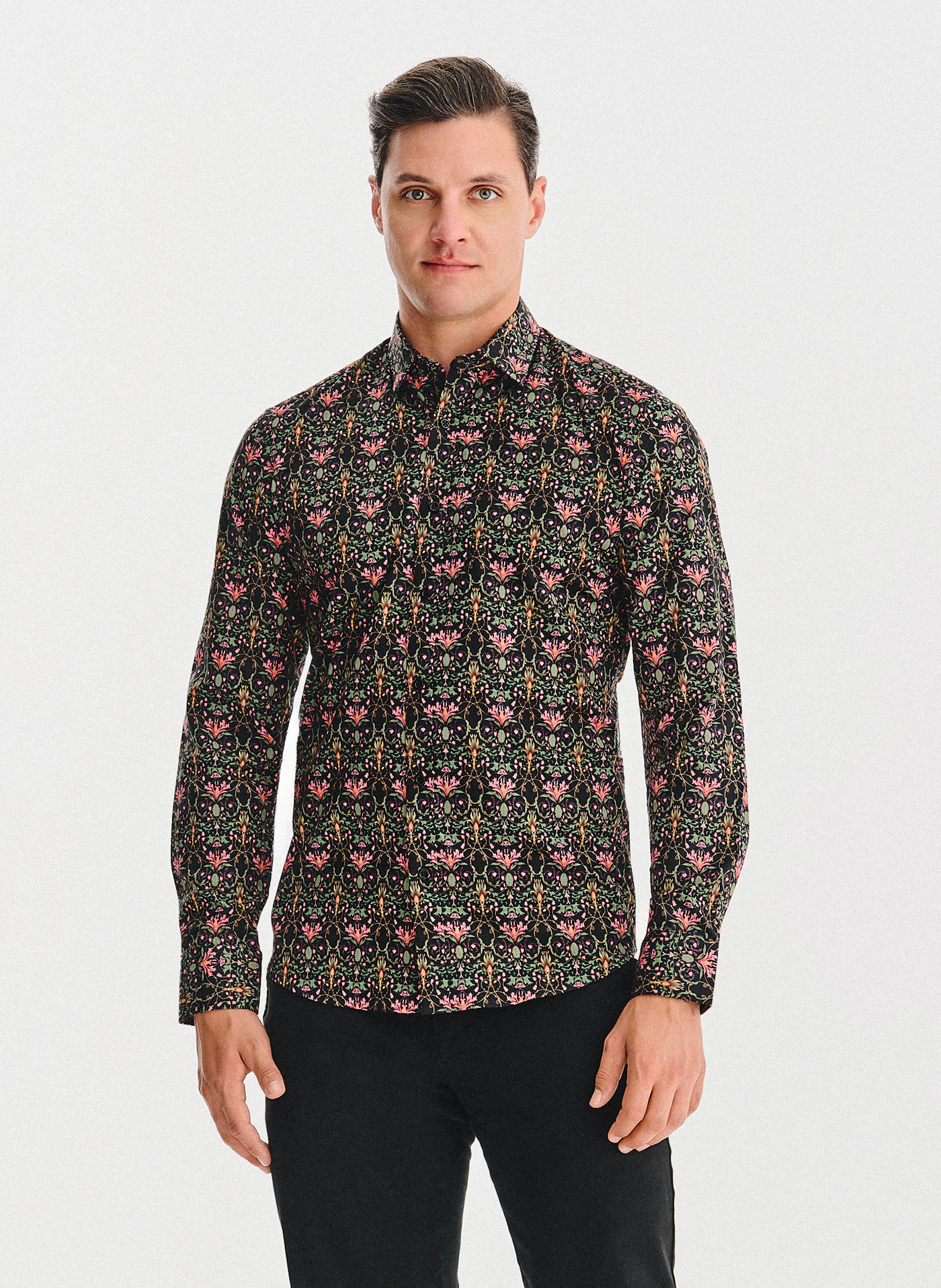 PAKO LORENTE - Czarna koszula w kolorowe kwiaty - Pako Lorente