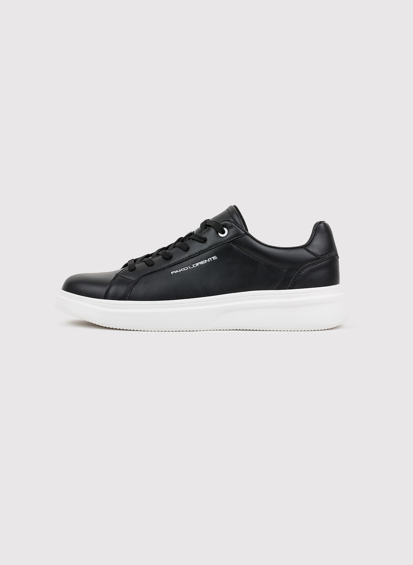 Czarne sneakersy męskie z logo PL - Pako Lorente