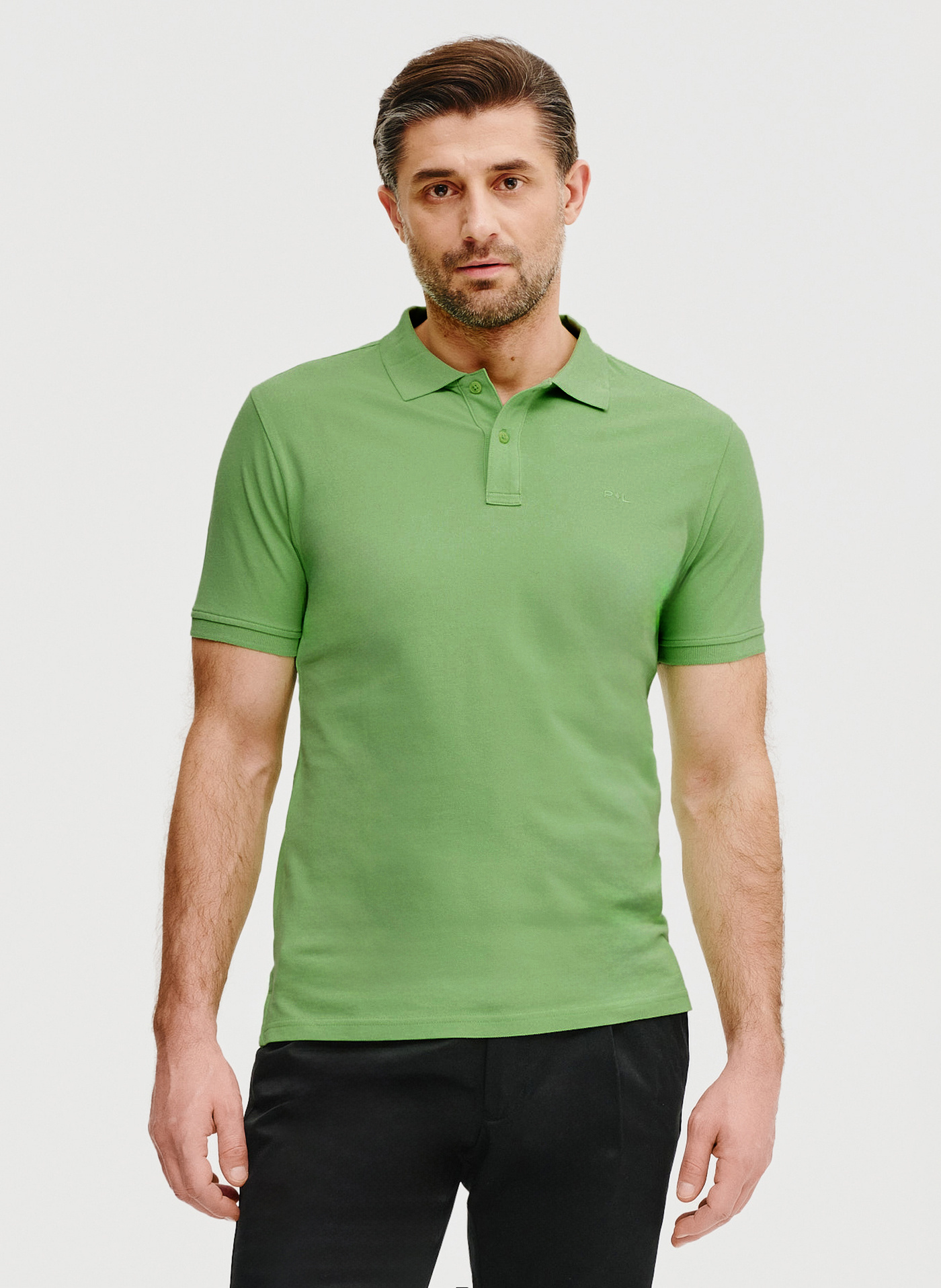 Gładki t-shirt polo w zielonym kolorze - Pako Lorente