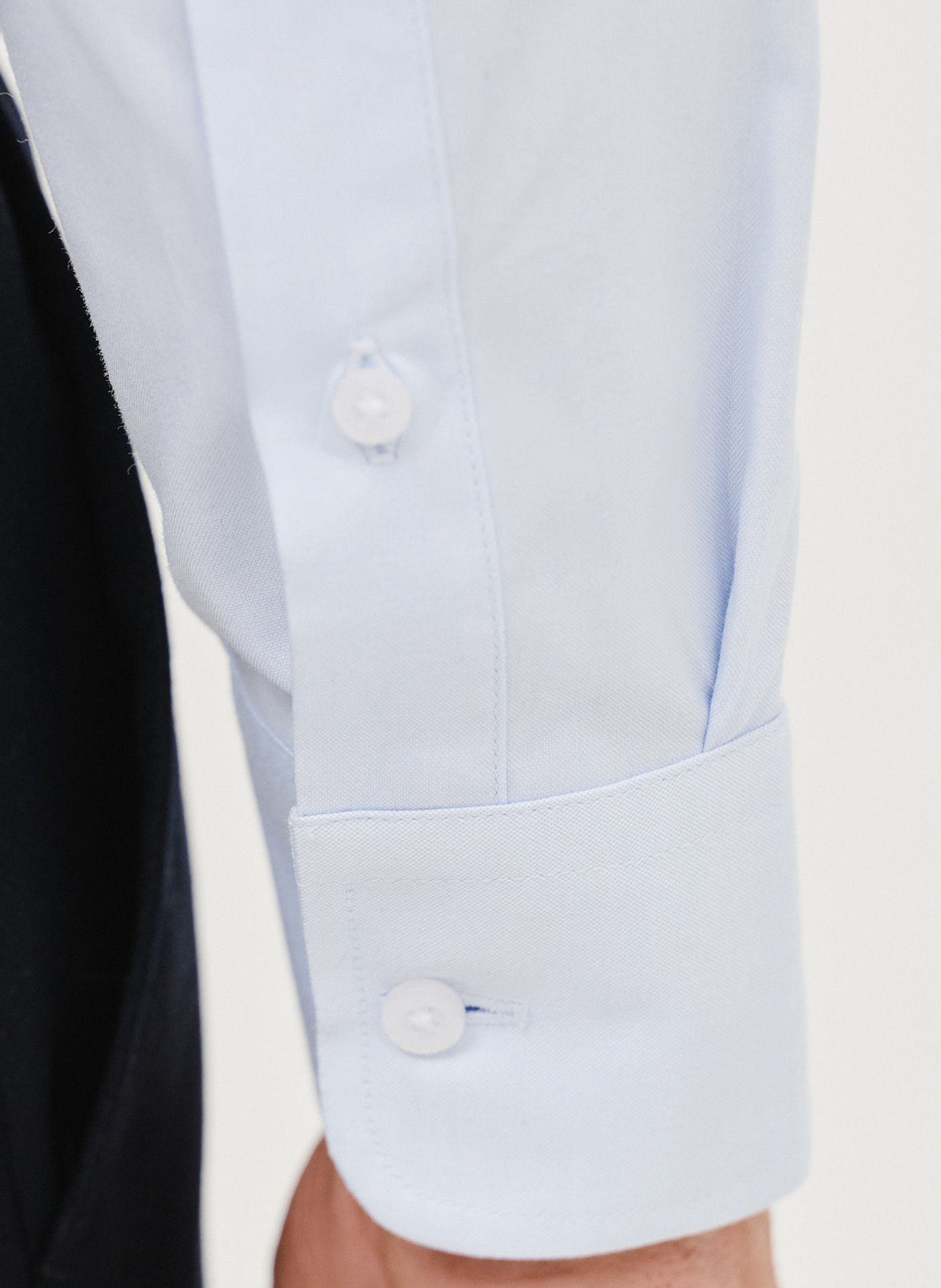 Gładka koszula męska w kolorze jasnoniebieskim - Pako Lorente