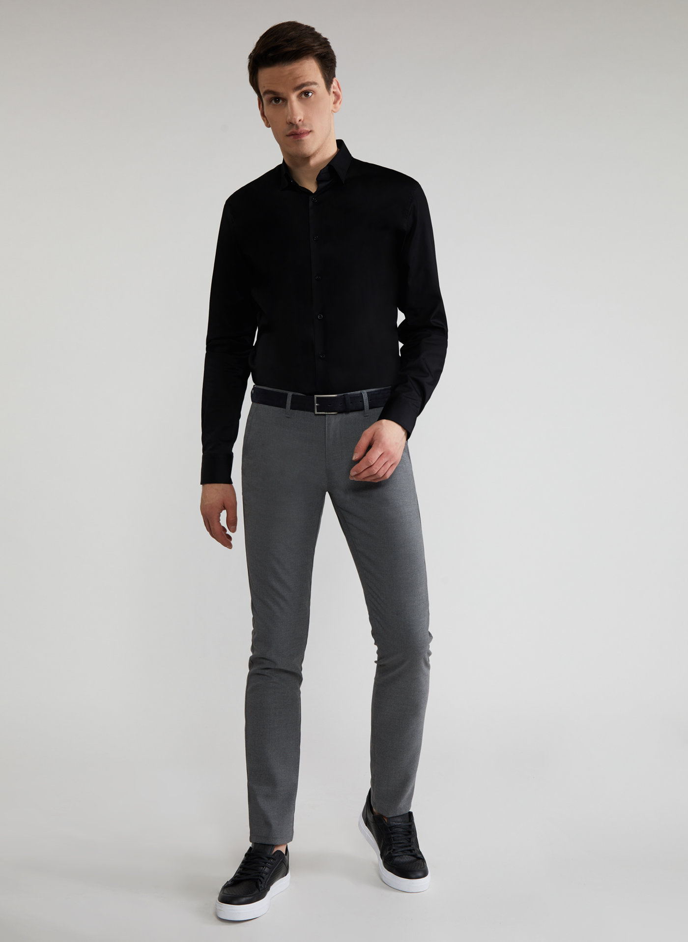 Koszula męska w kolorze czarnym P21WF-1X-174-C-S - Pako Lorente