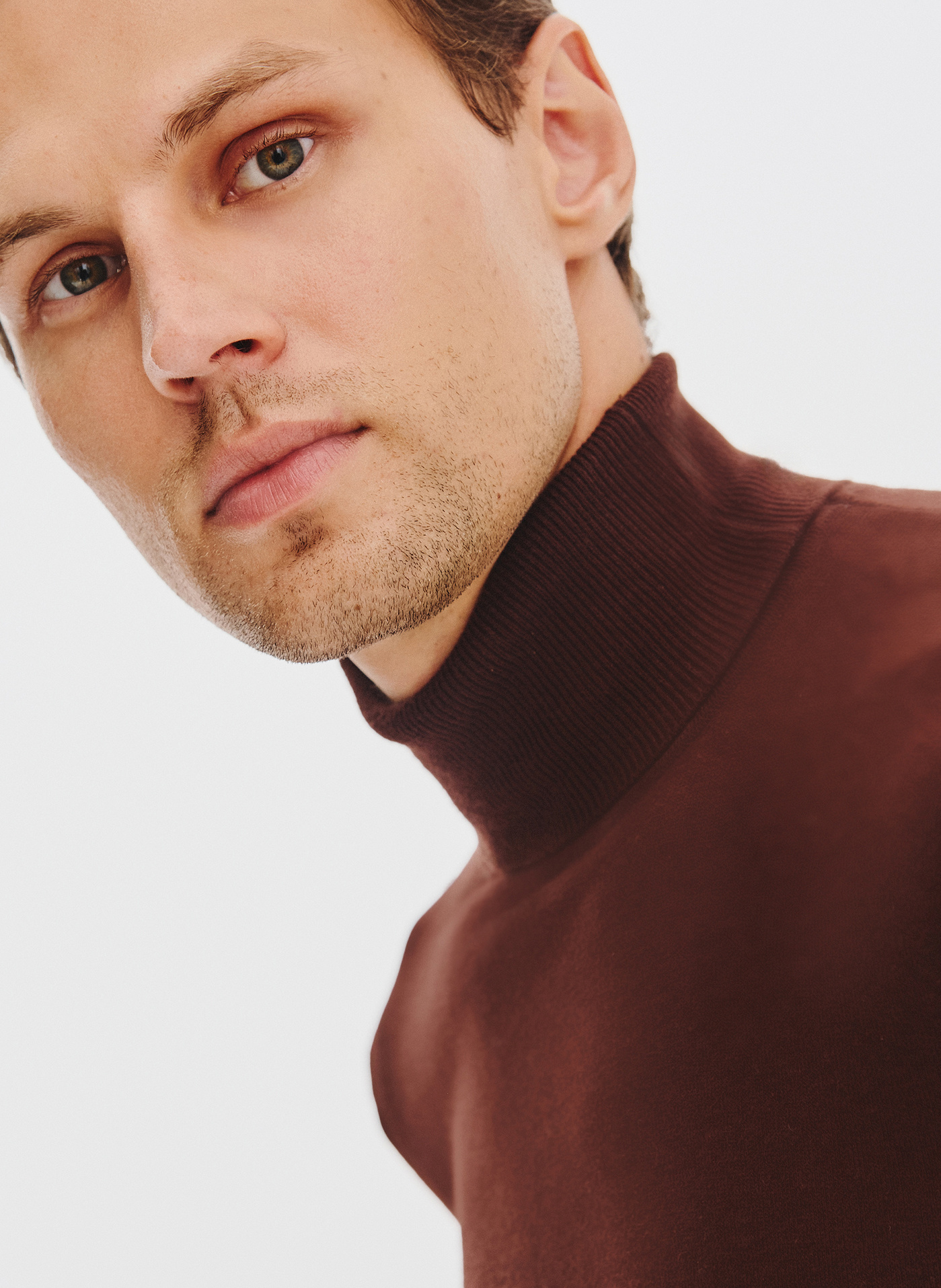 PAKO LORENTE - Brązowy gładki golf męski - Pako Lorente