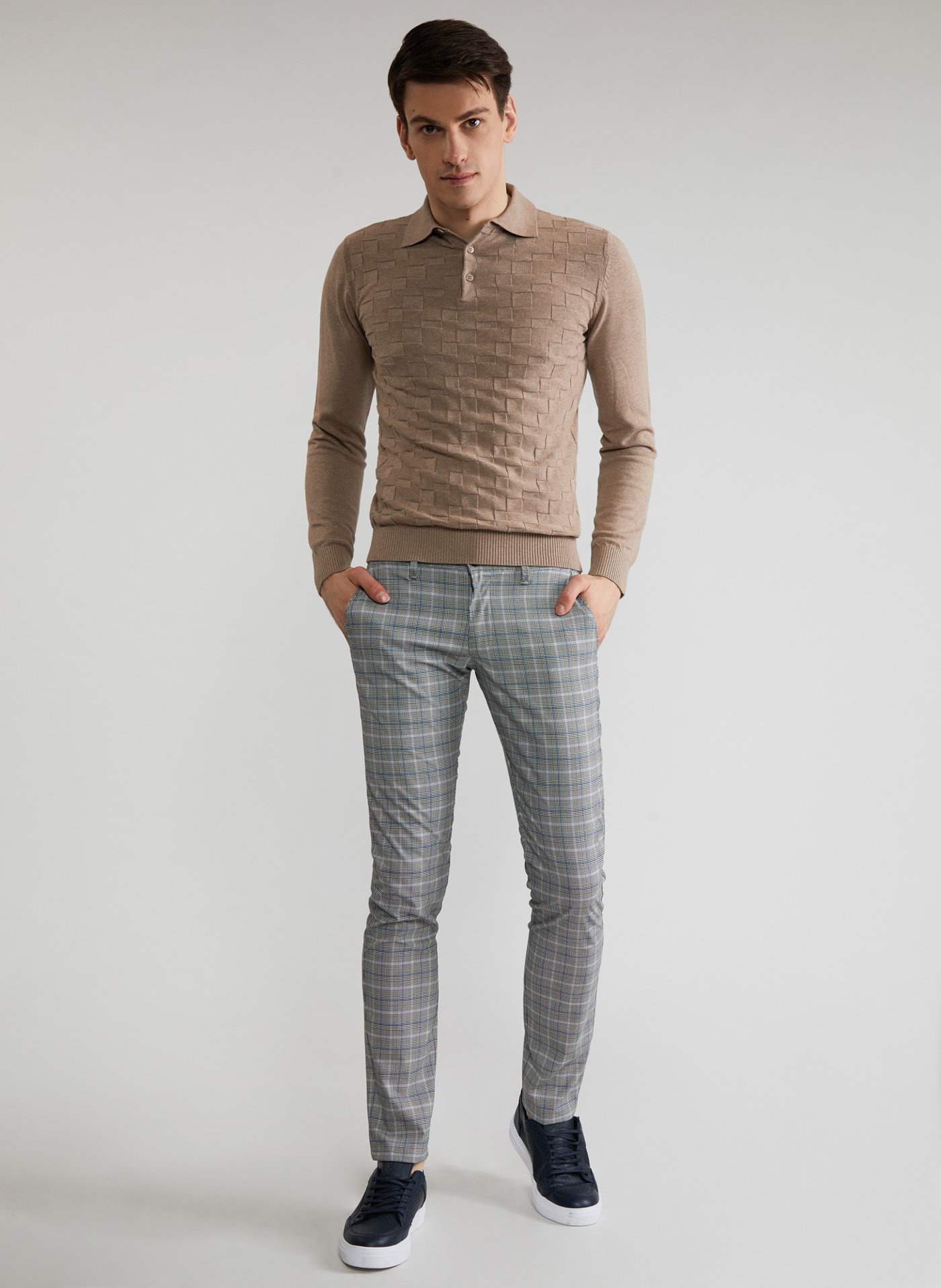 Spodnie męskie w kratę P22SF-WX-005-S-0 - Pako Lorente