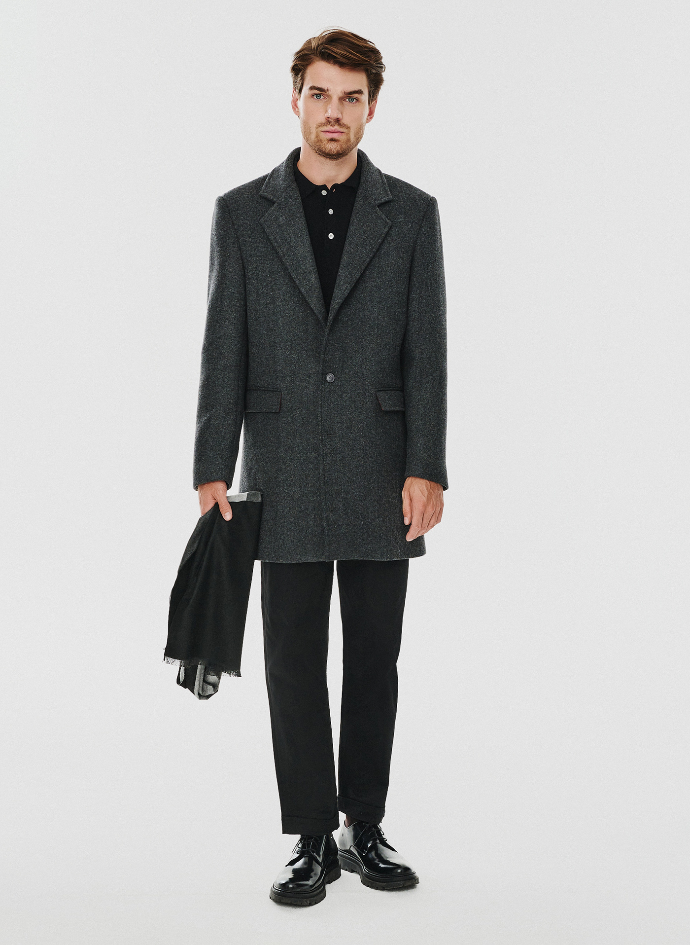 Męski płaszcz z wełną w szarym kolorze - Pako Lorente