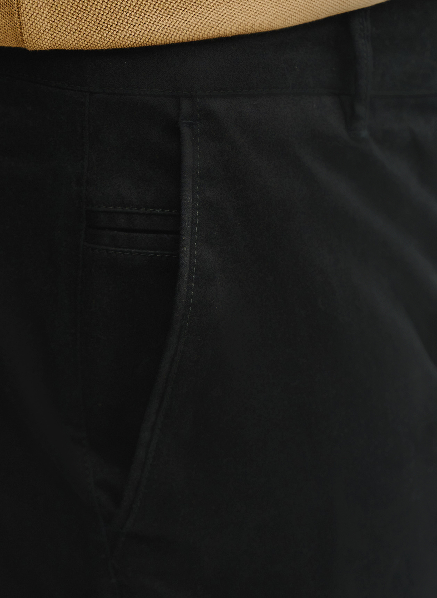 Czarne gładkie spodnie męskie - Pako Lorente