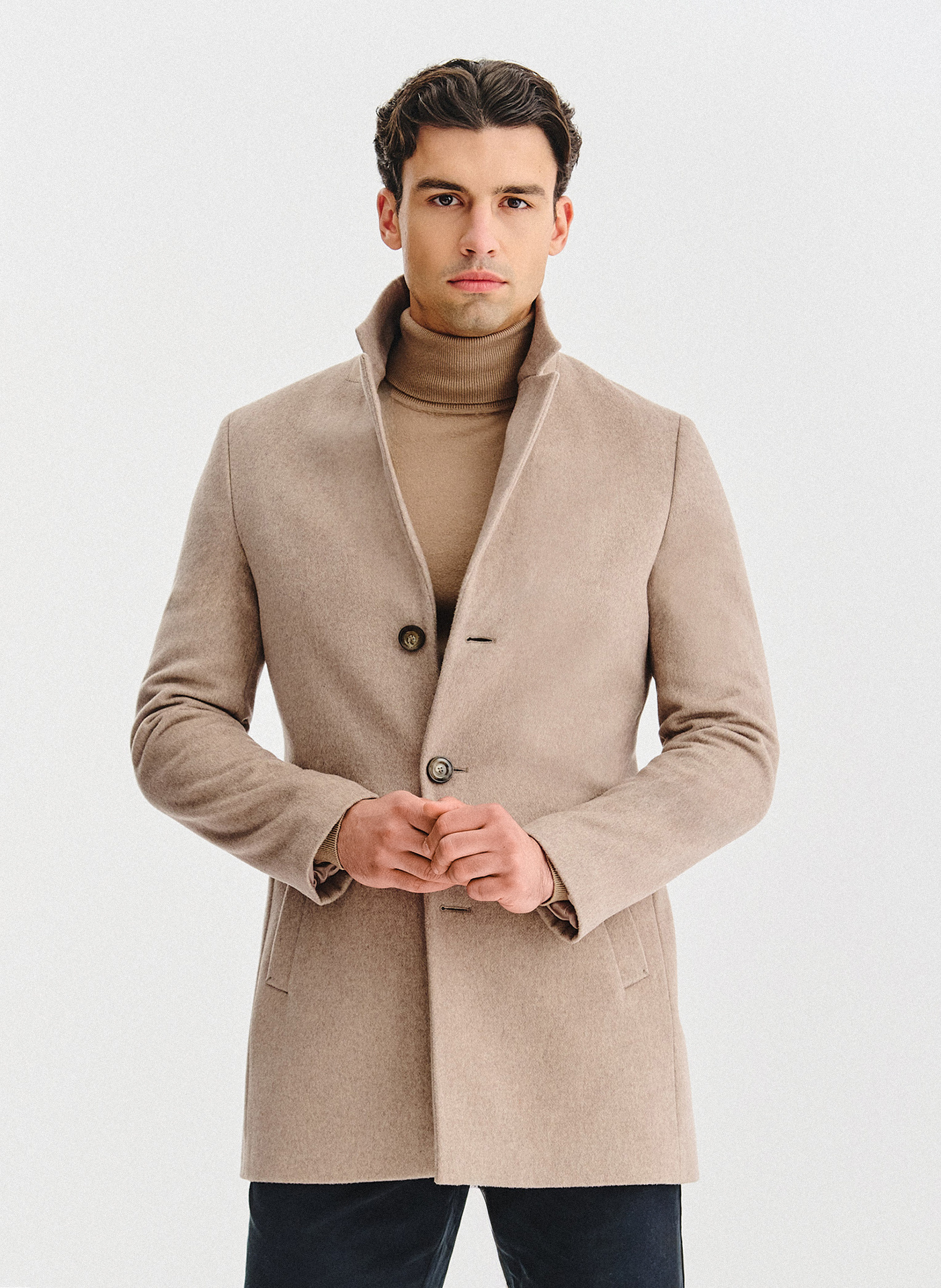 Beżowy płaszcz z wełną - Pako Lorente