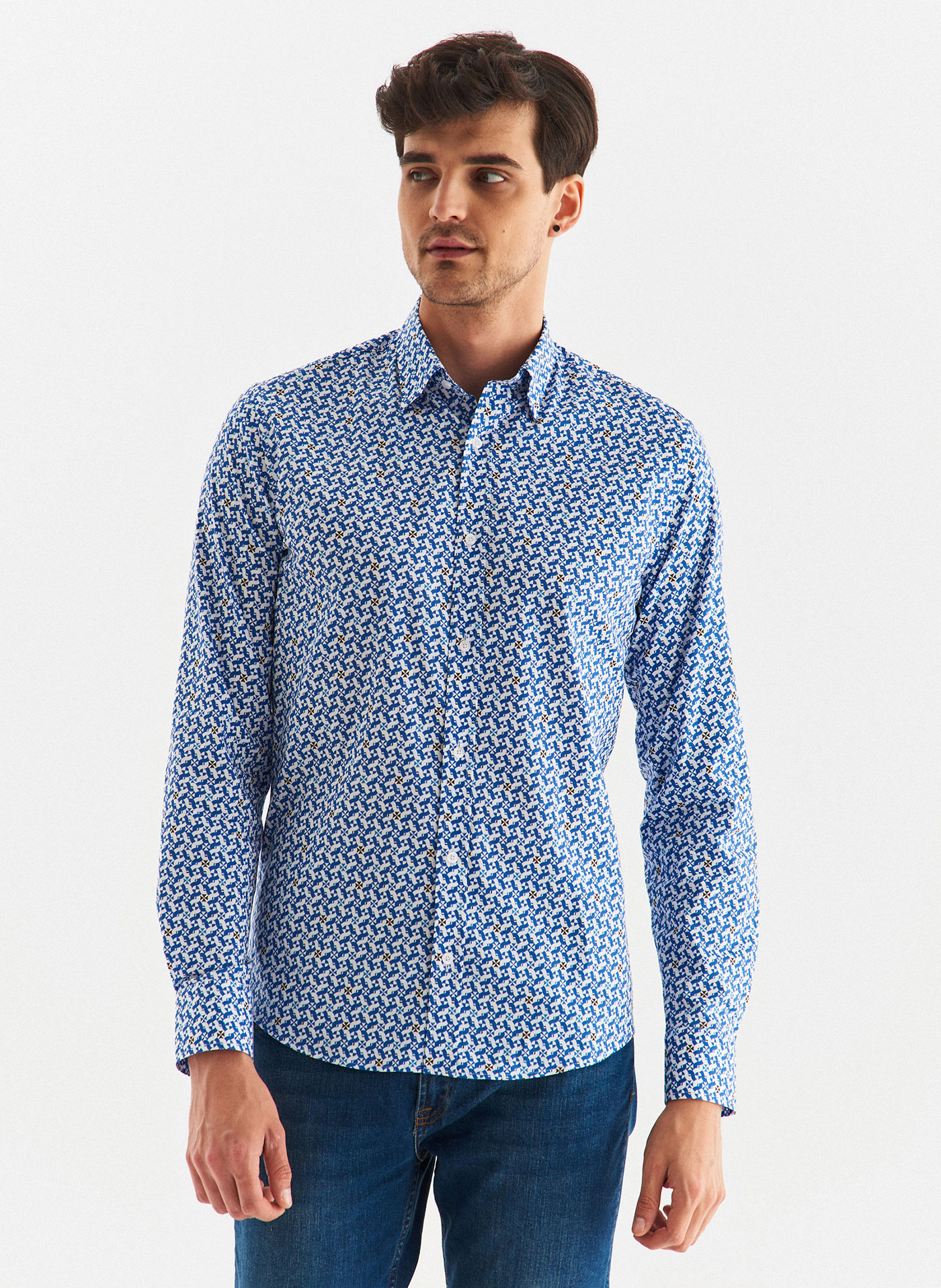 Koszula męska w biało-niebieski mikrowzór - Pako Lorente