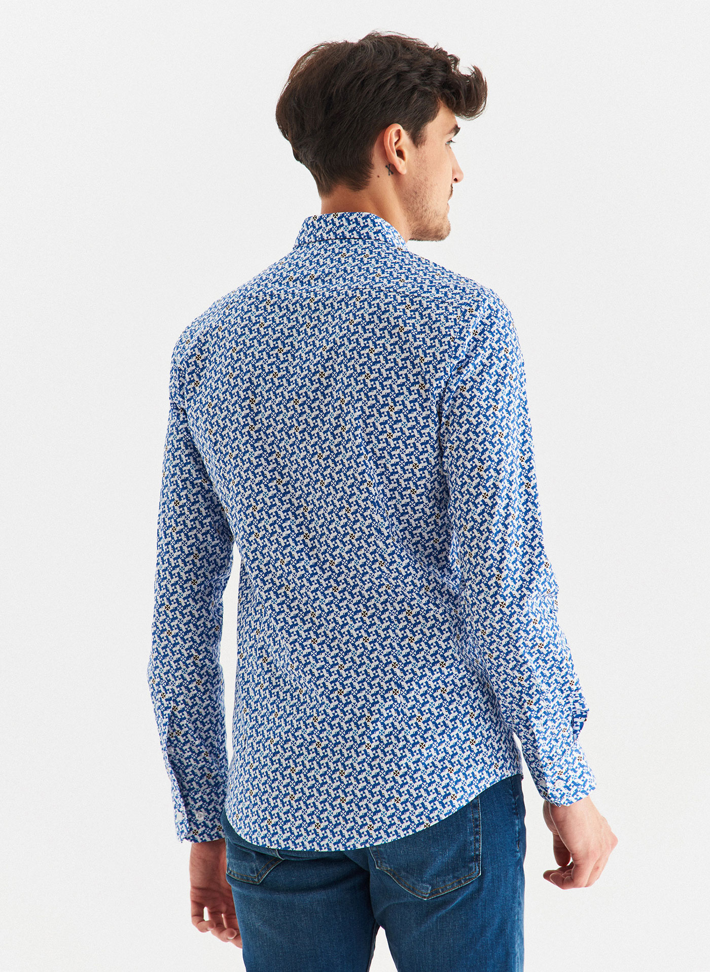 Koszula męska w biało-niebieski mikrowzór - Pako Lorente