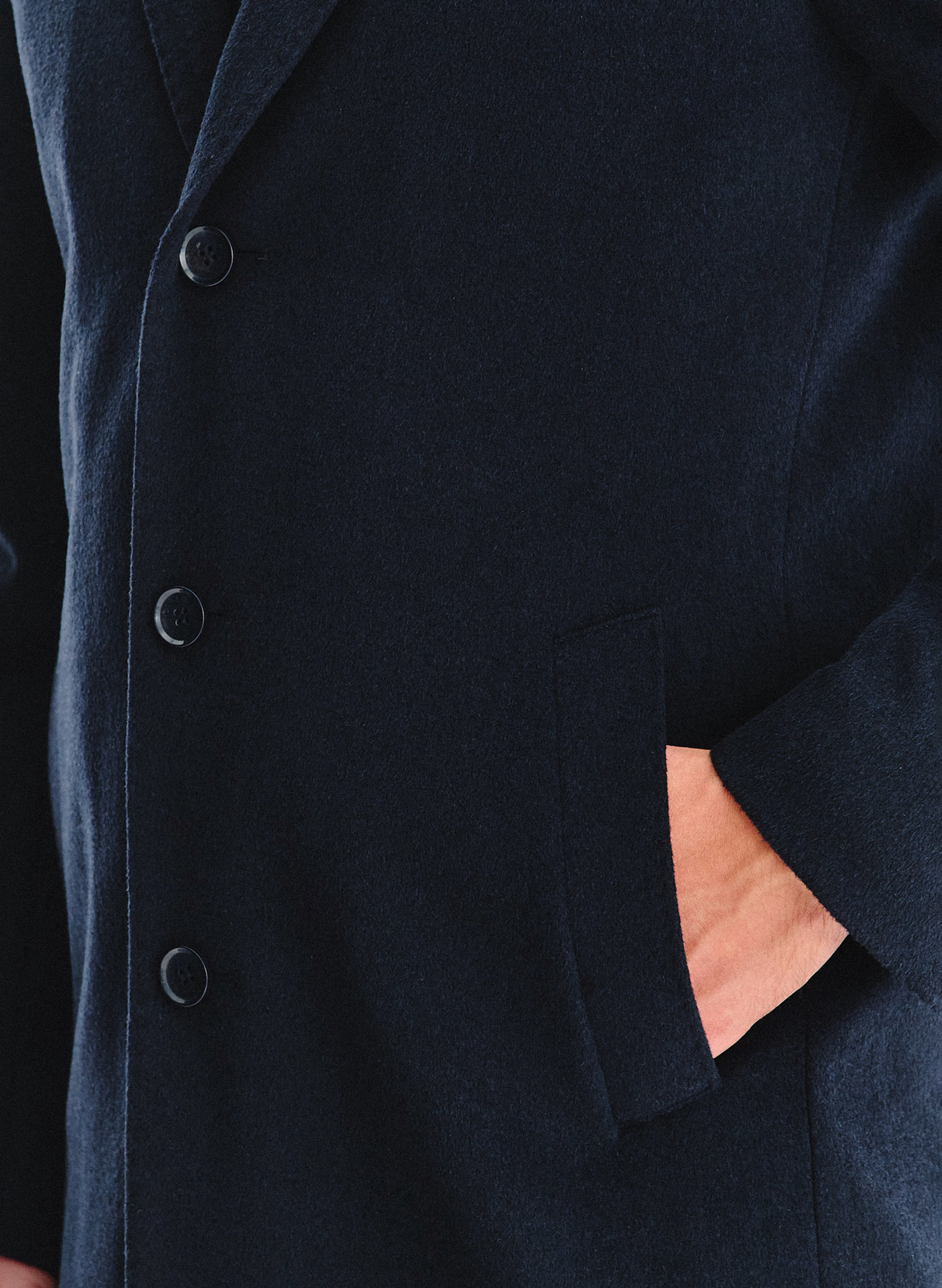 Granatowy płaszcz męski z wełną - Pako Lorente