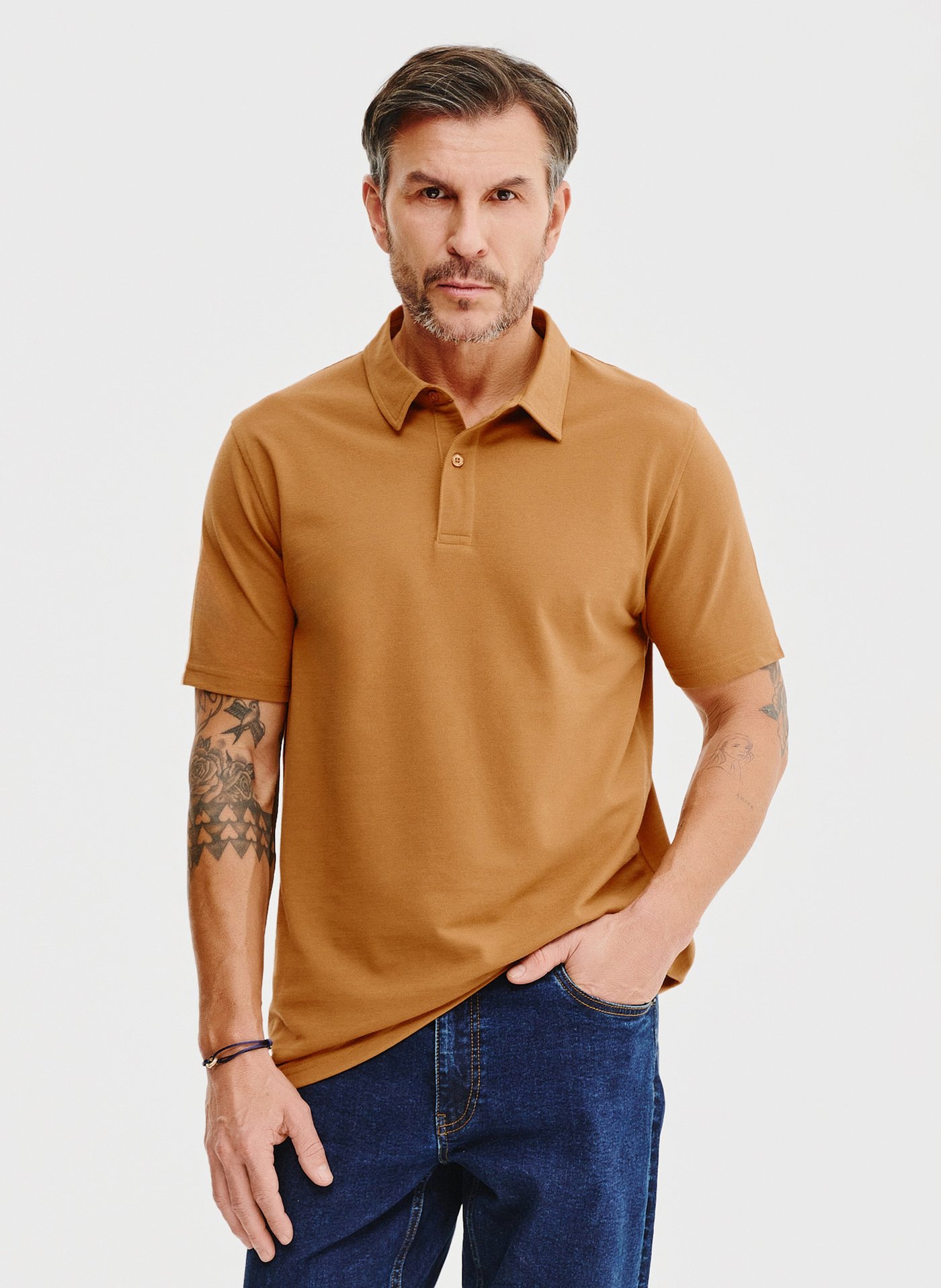 Męski t-shirt polo w kolorze beżowym - Pako Lorente