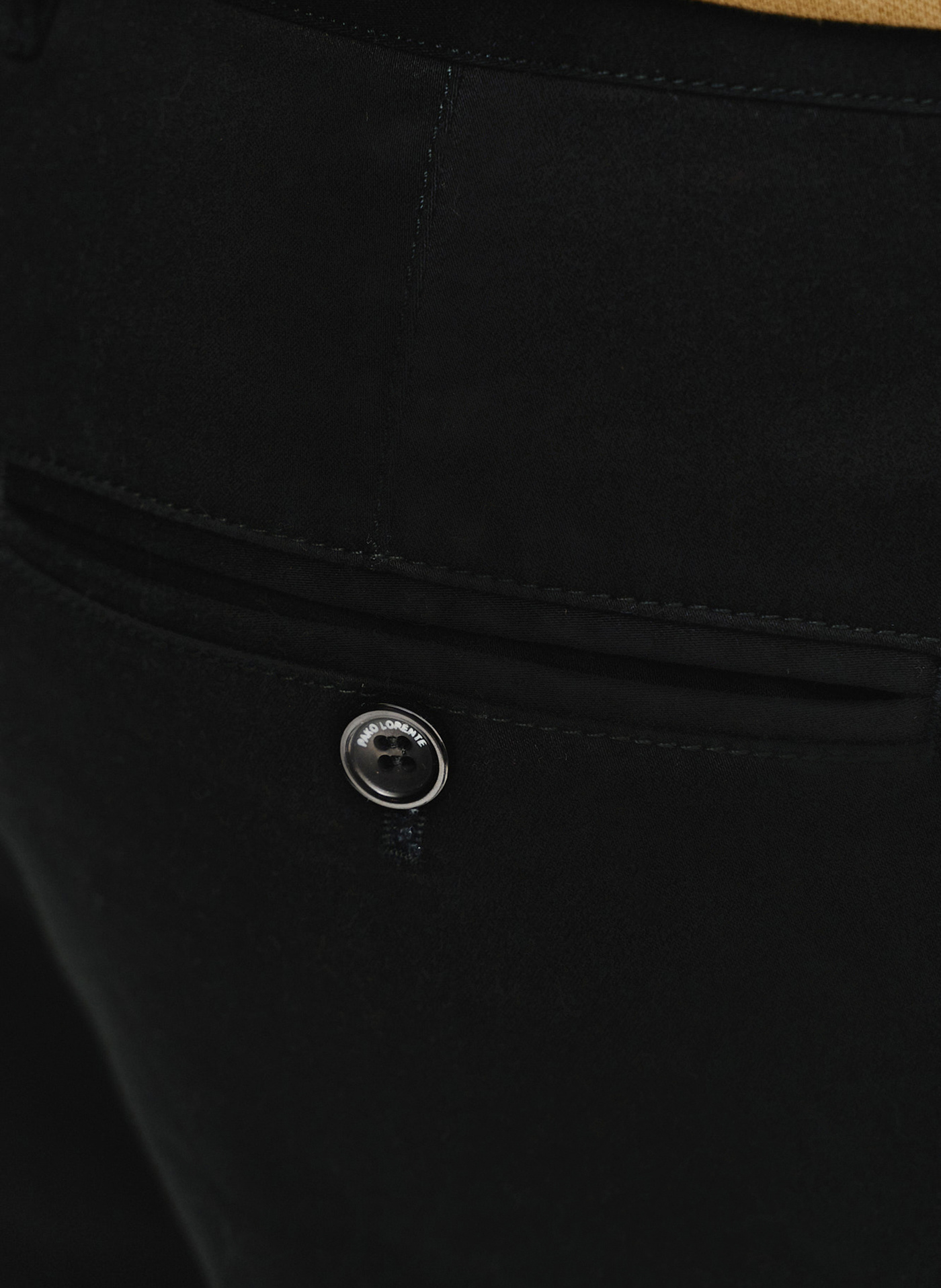 Czarne gładkie spodnie męskie - Pako Lorente