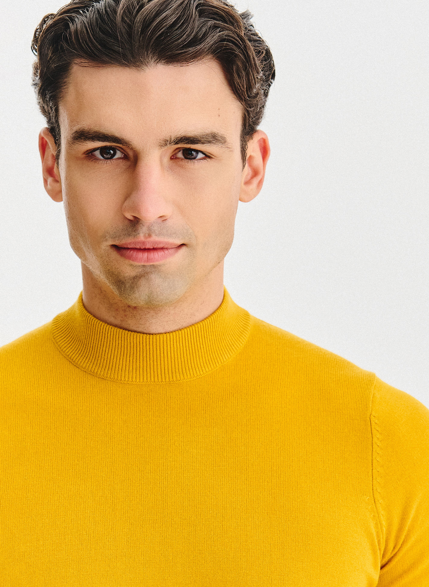 Żółty półgolf męski - Pako Lorente