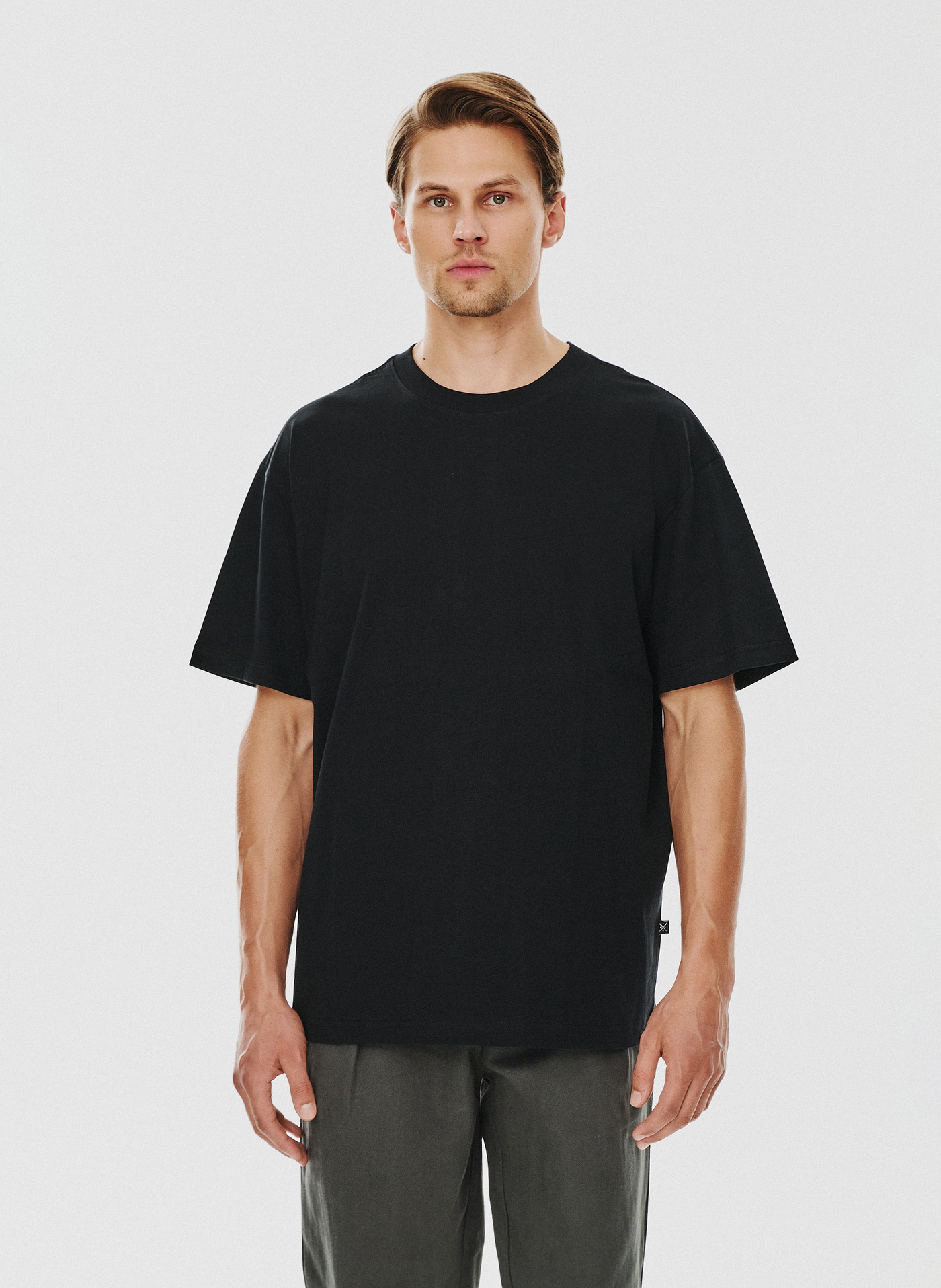 Czarny męski t-shirt basic - Pako Lorente