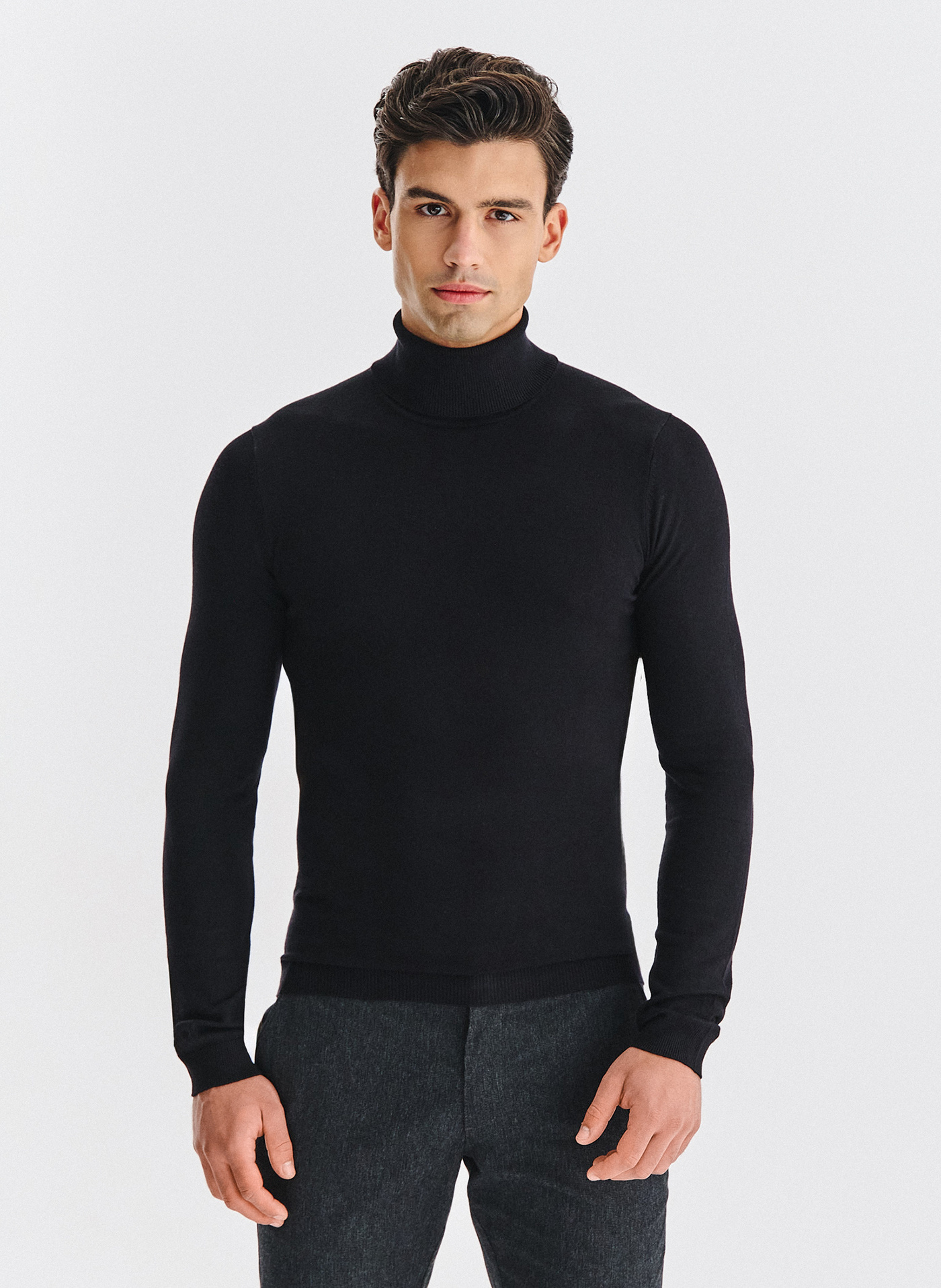 PAKO LORENTE - Golf męski w czarnym kolorze - Pako Lorente