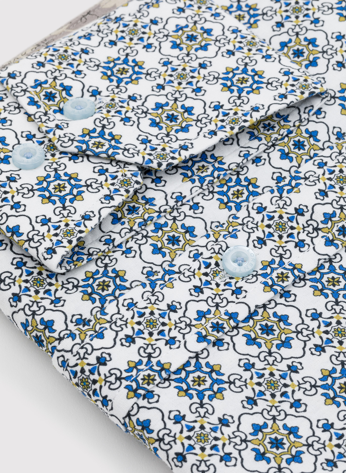 Koszula w kolorze białym w oryginalny wzór - Pako Lorente