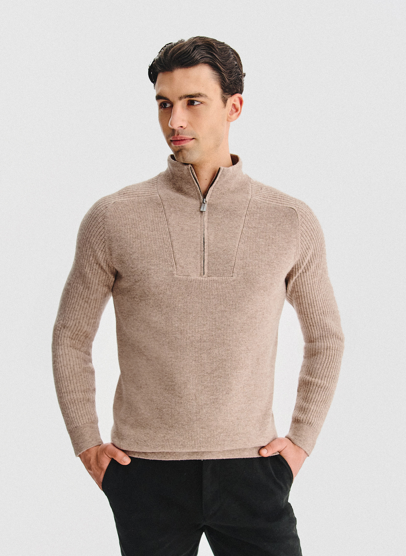 PAKO LORENTE - Beżowy sweter z rozpinaną stójką - Pako Lorente