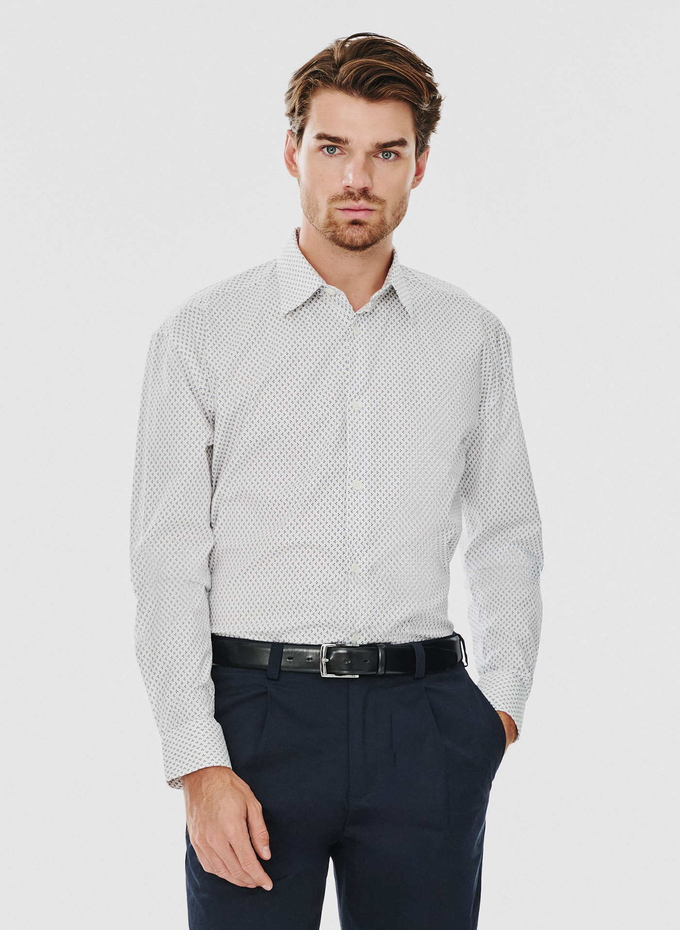 Biała koszula męska w mikrowzór - Pako Lorente