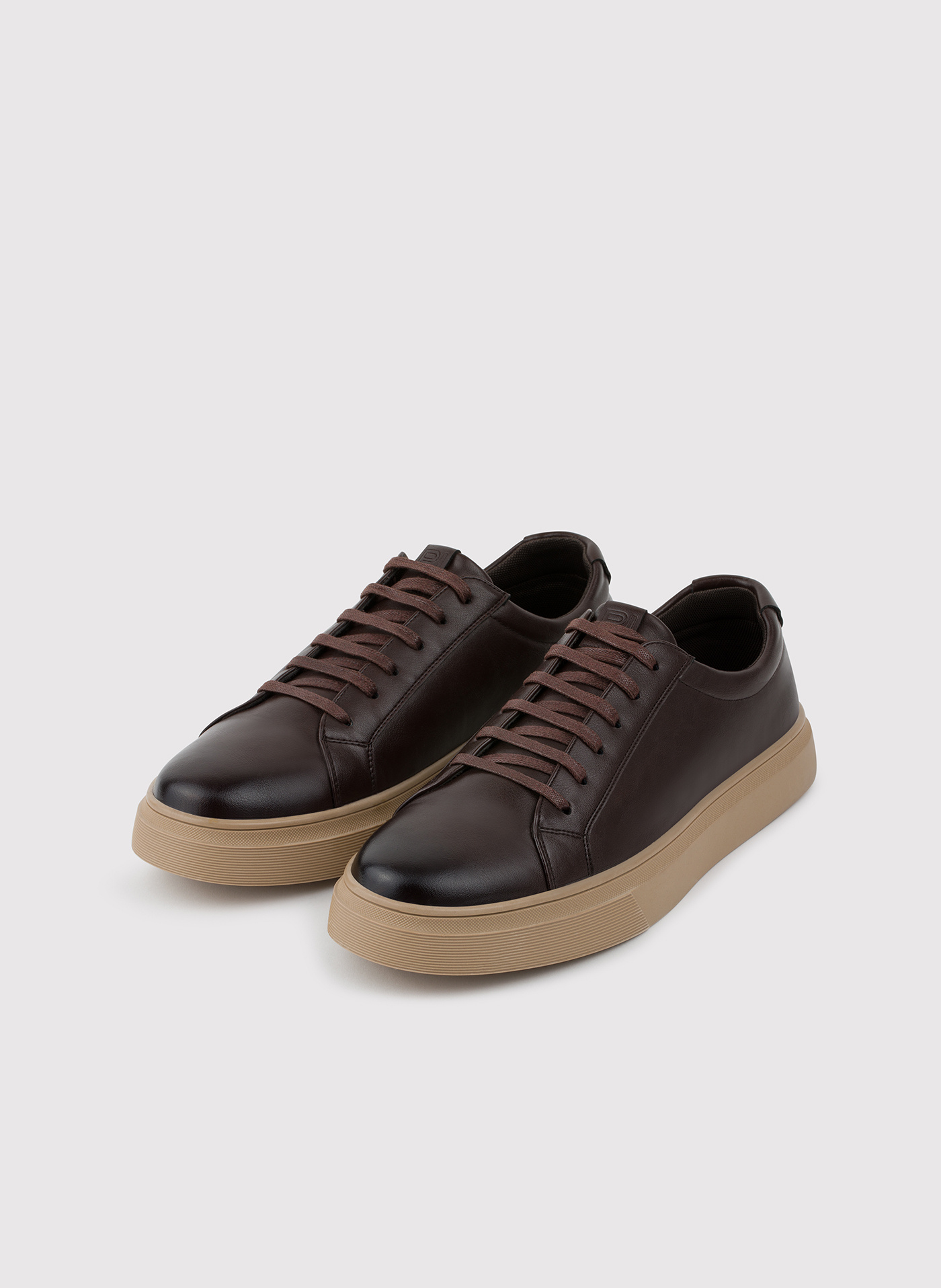 Brązowe sneakersy męskie - Pako Lorente