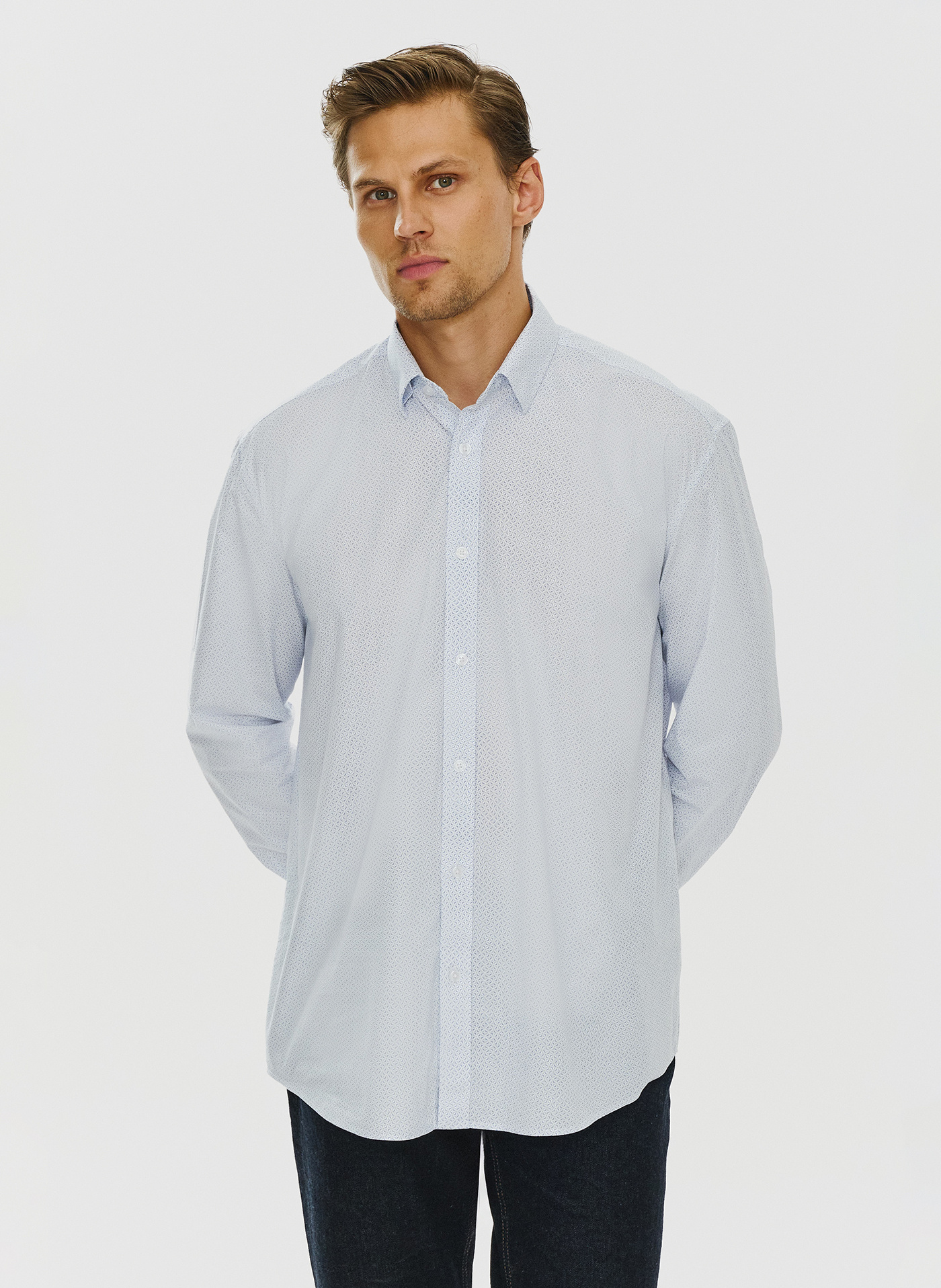 Koszula o kroju Regular w mikrowzór P24SF-1X-026-B-R - Pako Lorente - Pako Lorente