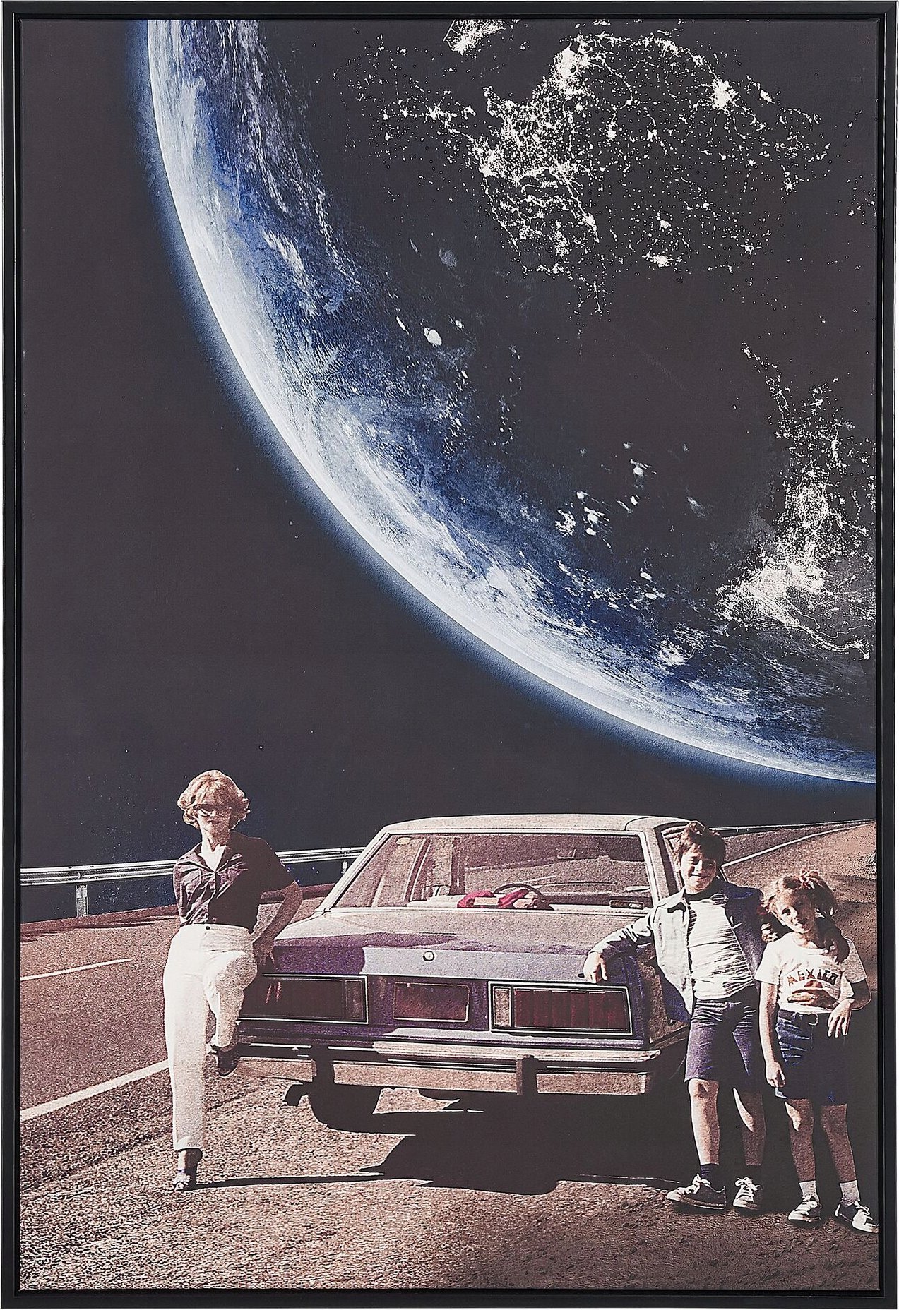 Фото - Картина Beliani Lumarko Obraz na płótnie w ramie retro planeta 63 x 93 cm wielokol 