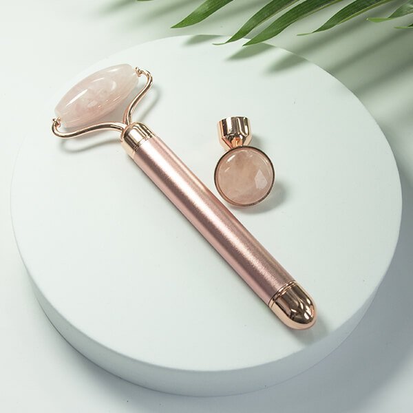 Yeye Roller do masowania twarzy z wibracjami różowy kwarc