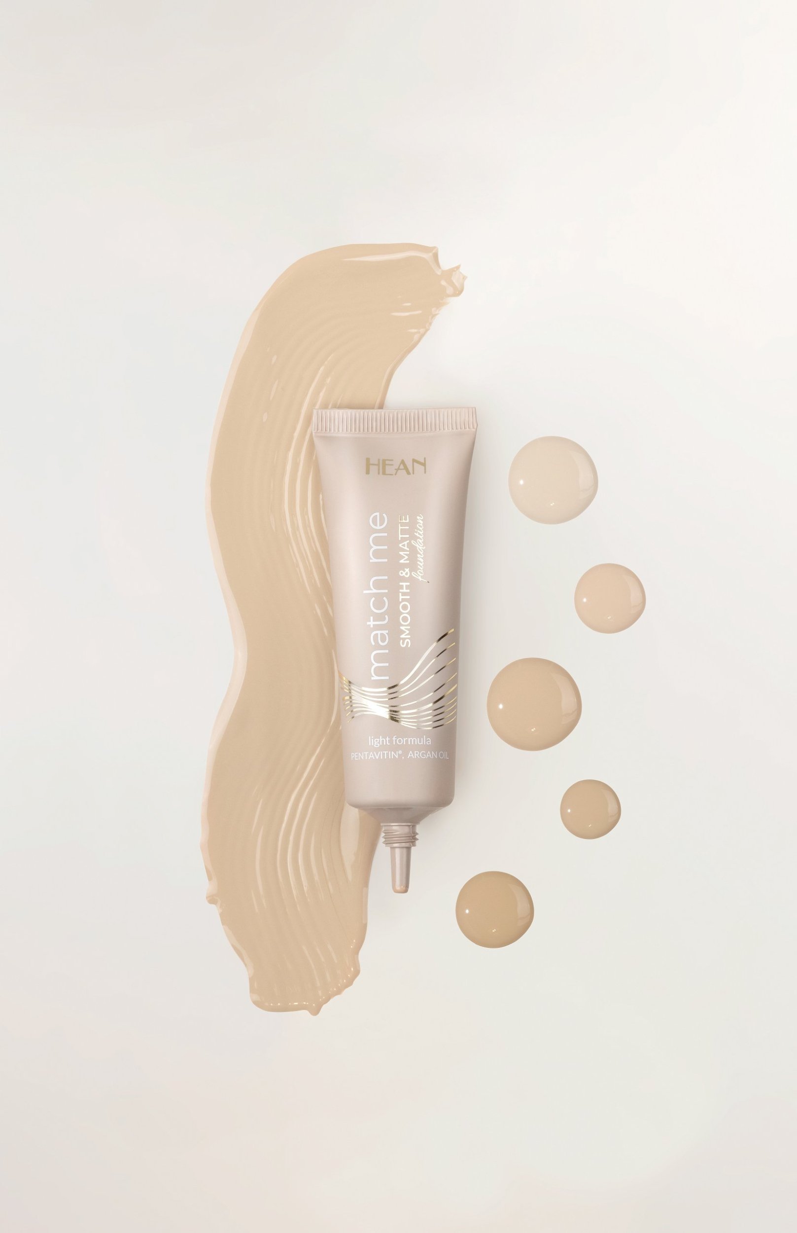 Hean Match Me Podkład wygładzająco matujący Smooth & Matte 25ml Soczysta Beżowa (M03)
