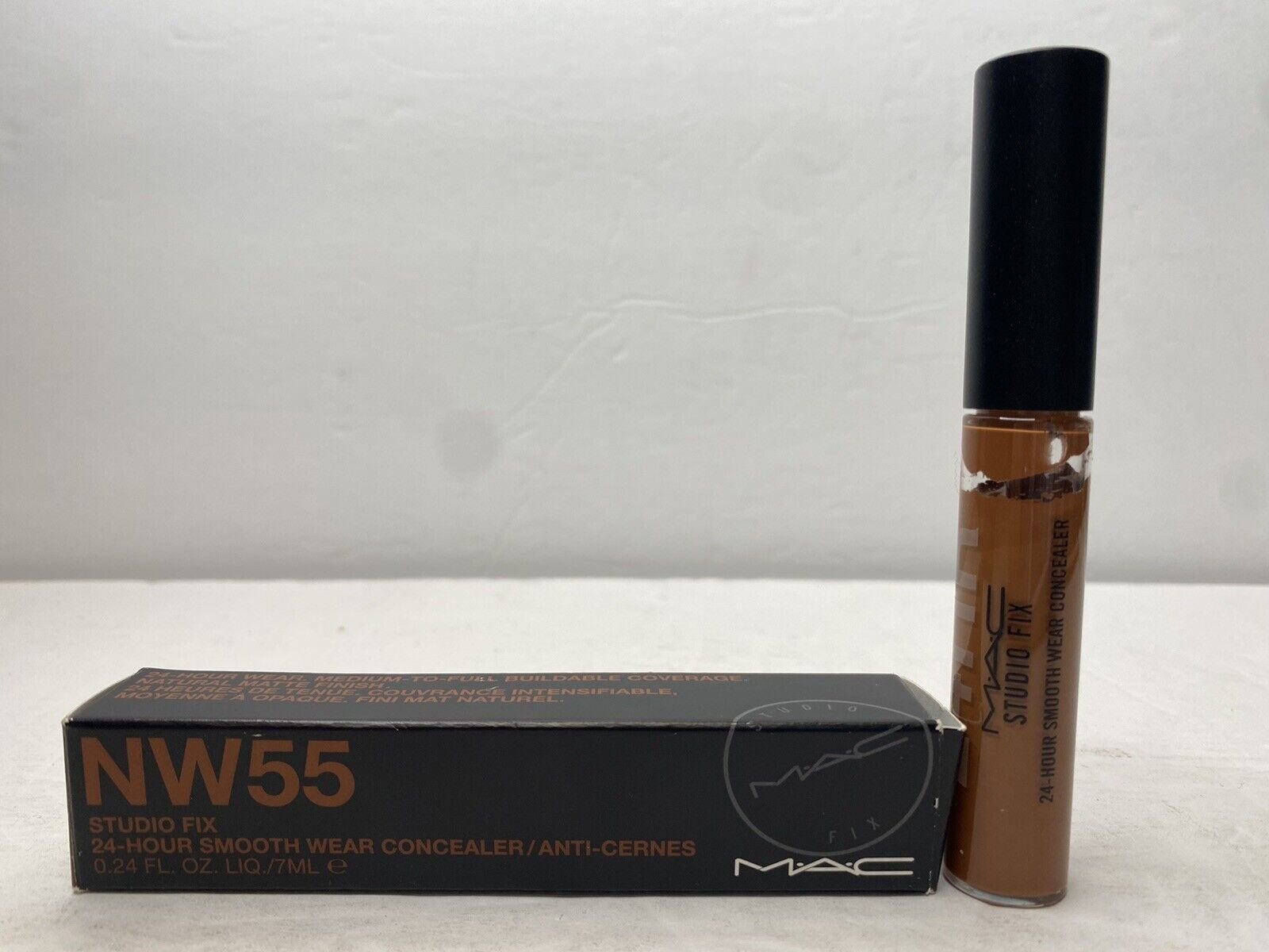 Фото - Тональний крем та база під макіяж MAC Cosmetics MAC Studio Fix 24H, Matte, Liquid Concealer, NW55, 7 ml 