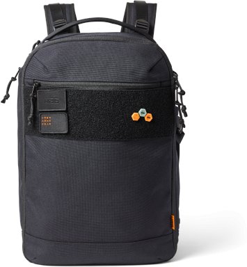 UAG Premium Tech - plecak 24L z kieszenią na laptop 16" (black)