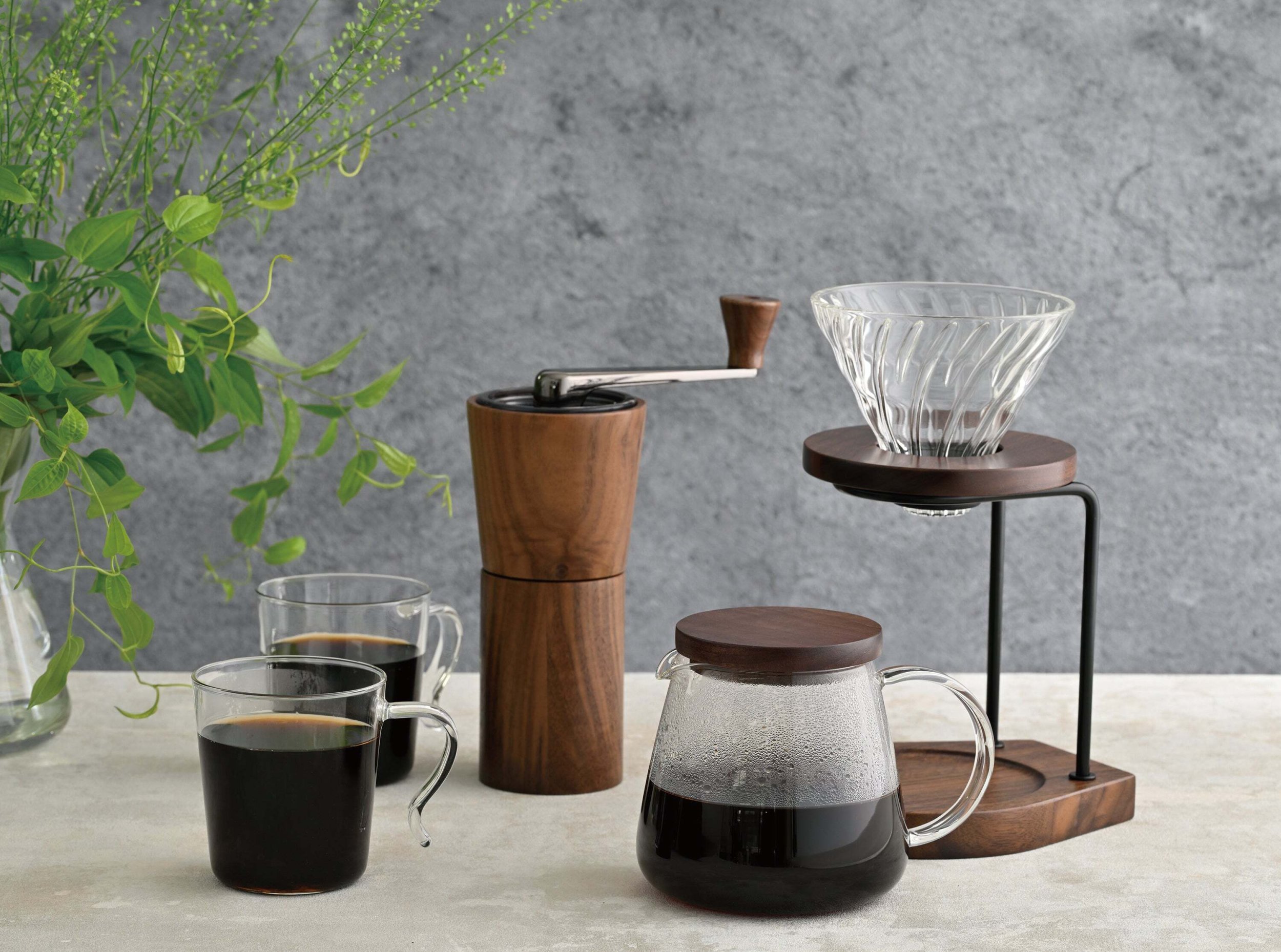 Hario - drip szklany V60-02 Walnut
