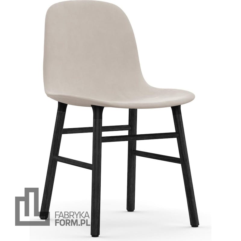 Krzesło Form tapicerowane na czarnych dębowych nogach