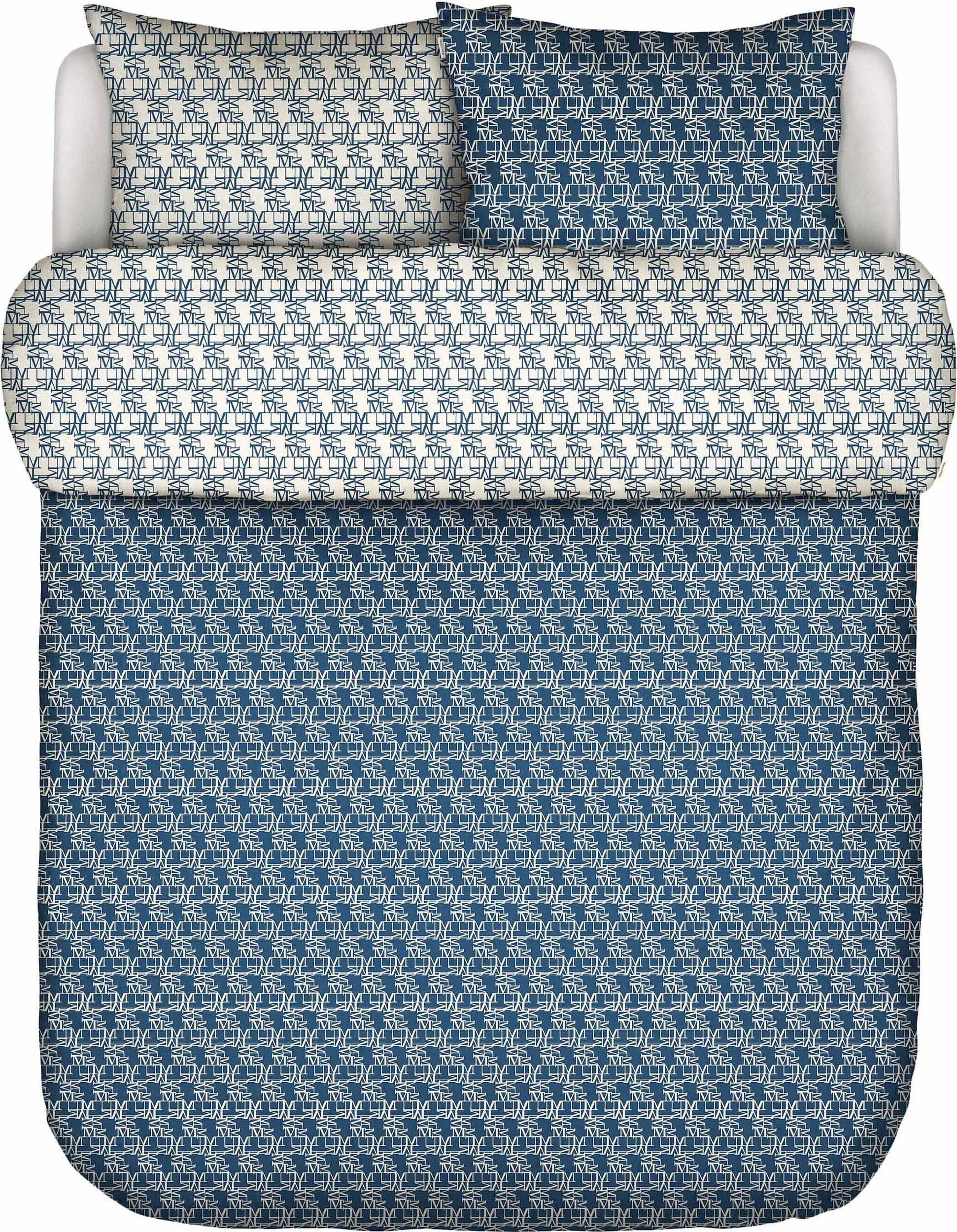 Pościel Monogram 240 x 220 cm niebieska z 2 poszewkami na poduszki 60 x 70 cm zapięcie flap
