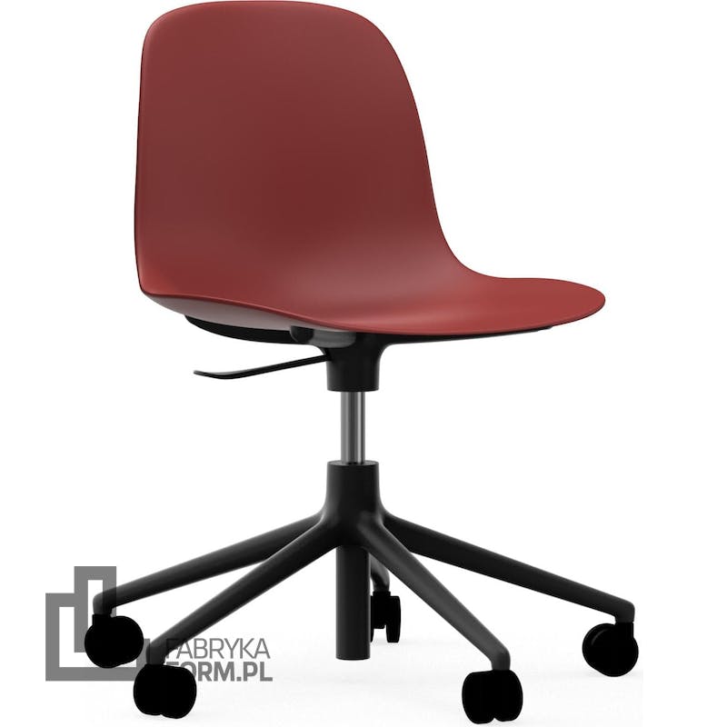Krzesło na kółkach Form Swivel 5W czerwone na czarnych aluminiowych nogach