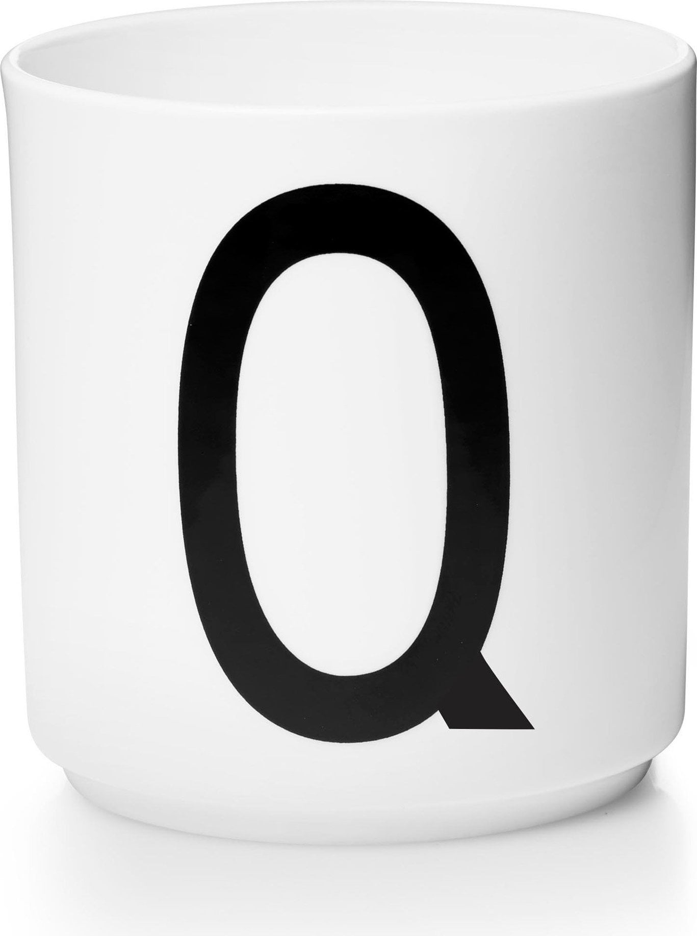 Kubek porcelanowy AJ litera Q
